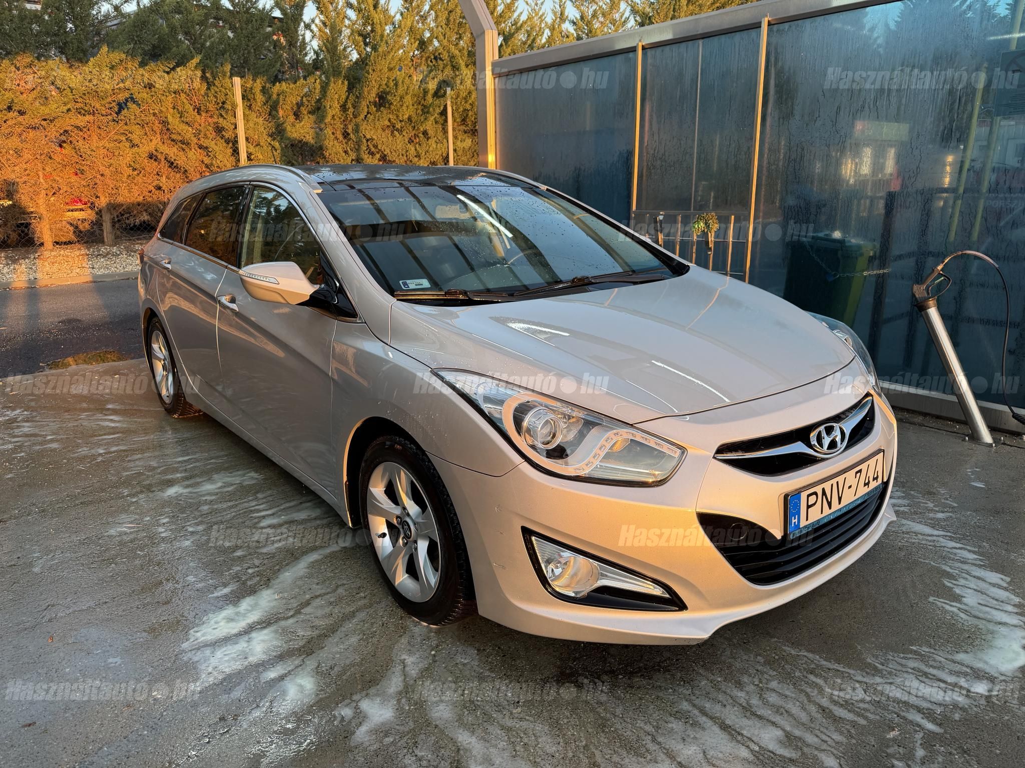 HYUNDAI I40 2012/7 - 1
