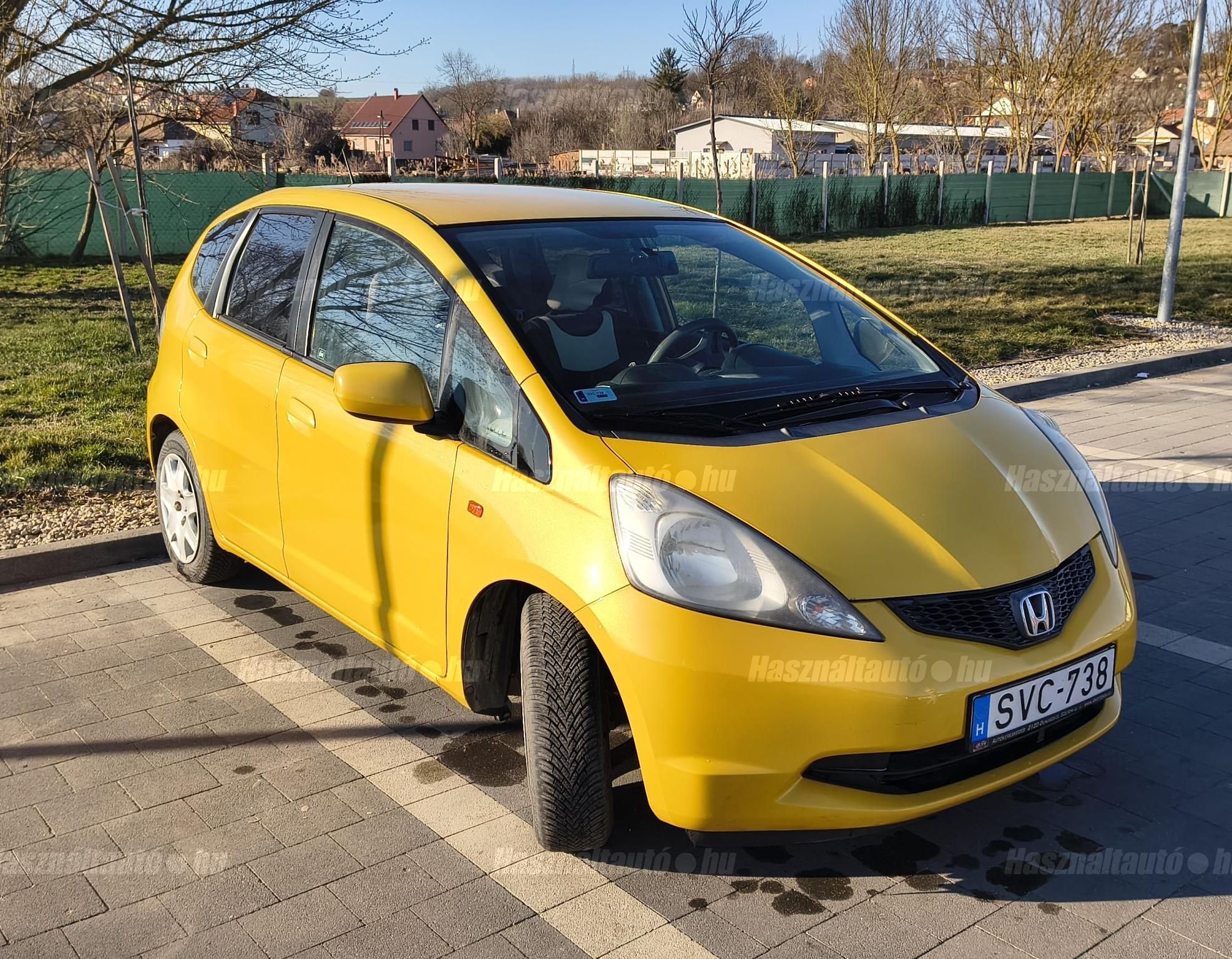 HONDA JAZZ 2010 - 1