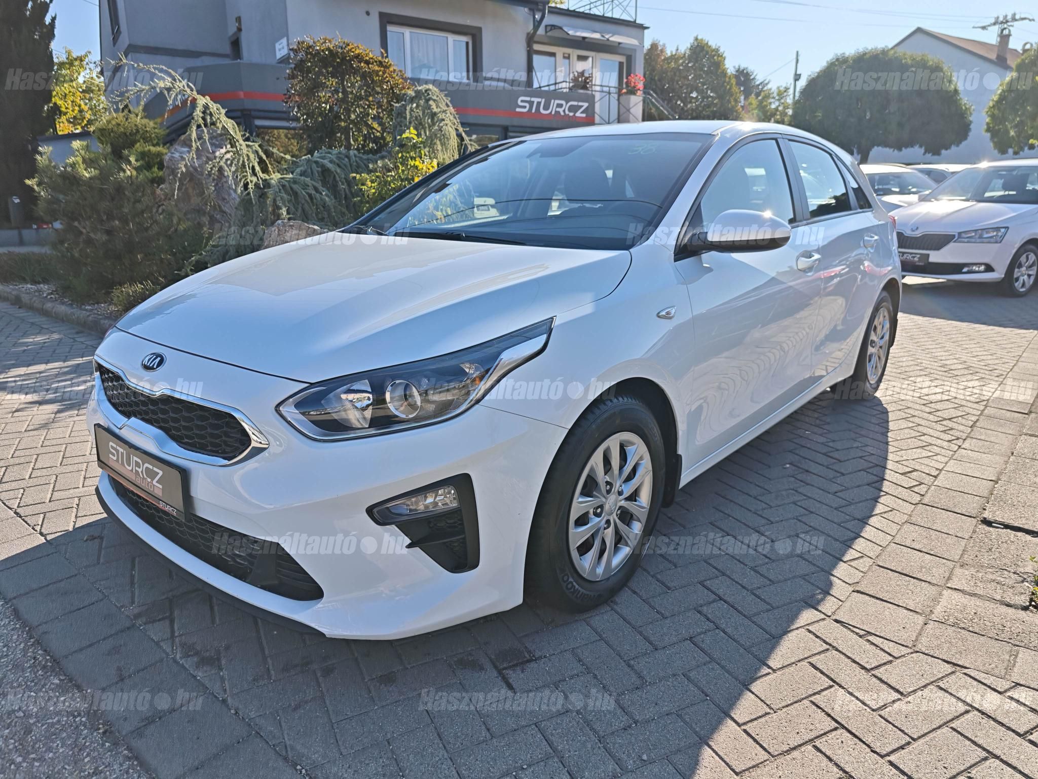 KIA CEE'D 2021/4 - 1