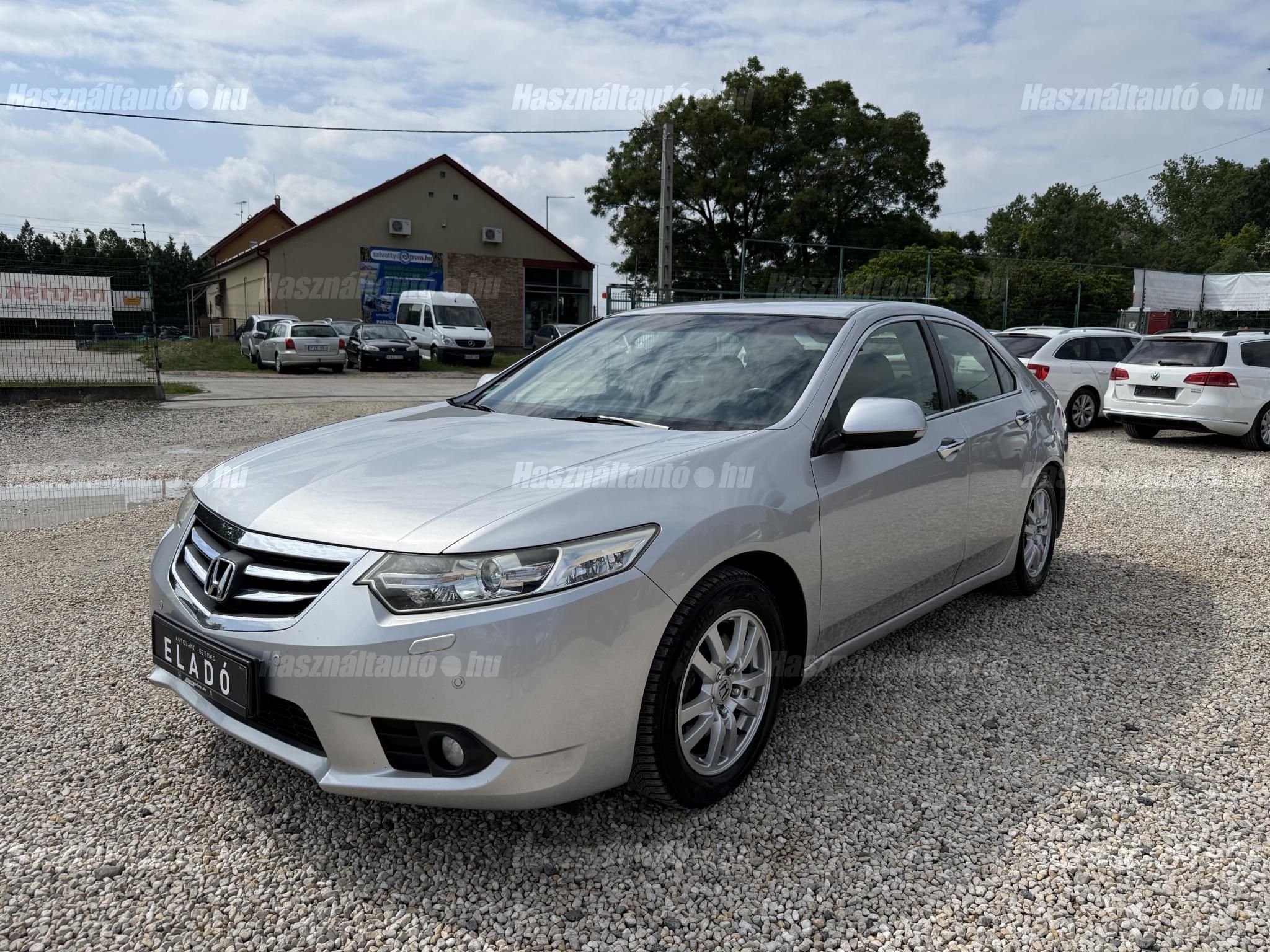 HONDA ACCORD 2012/6 - 1