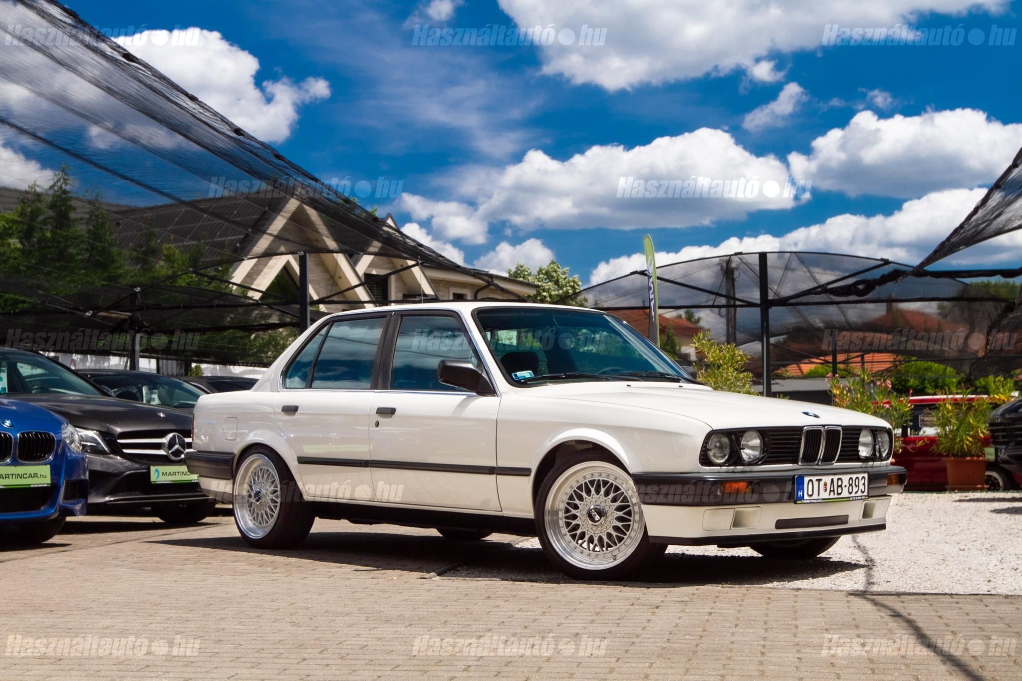 www.martincar.hu további 88 db Extra HD fénykép a BMW minden apró részletéről !!