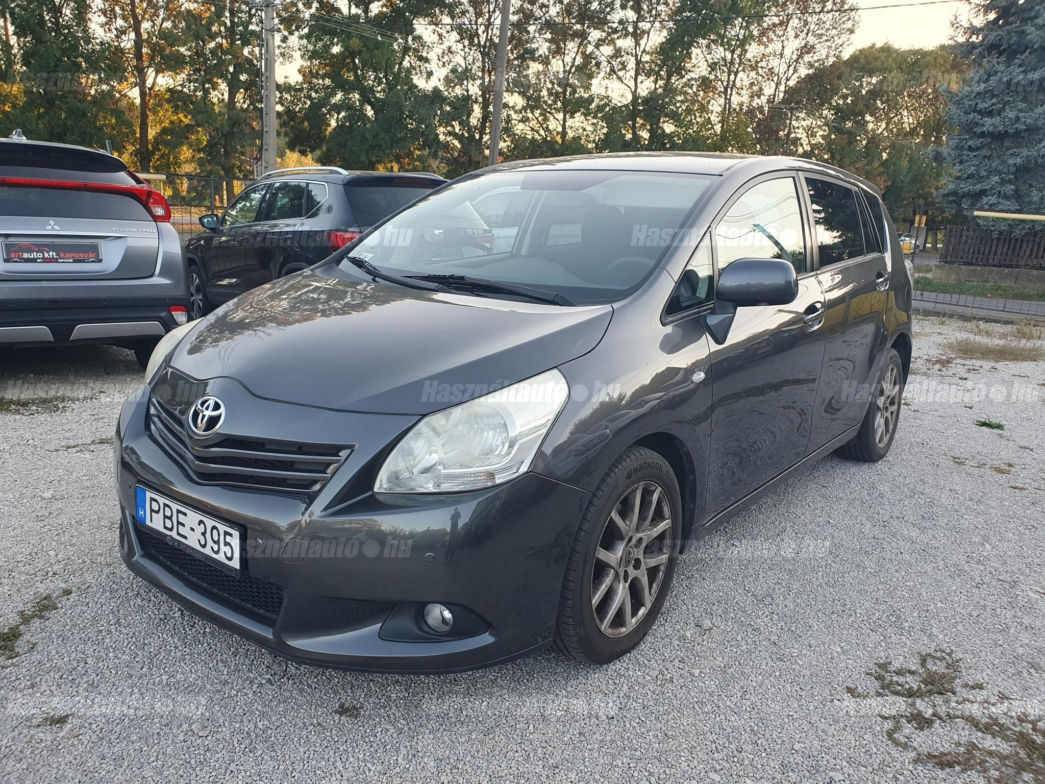 TOYOTA VERSO 2012/4 - 1