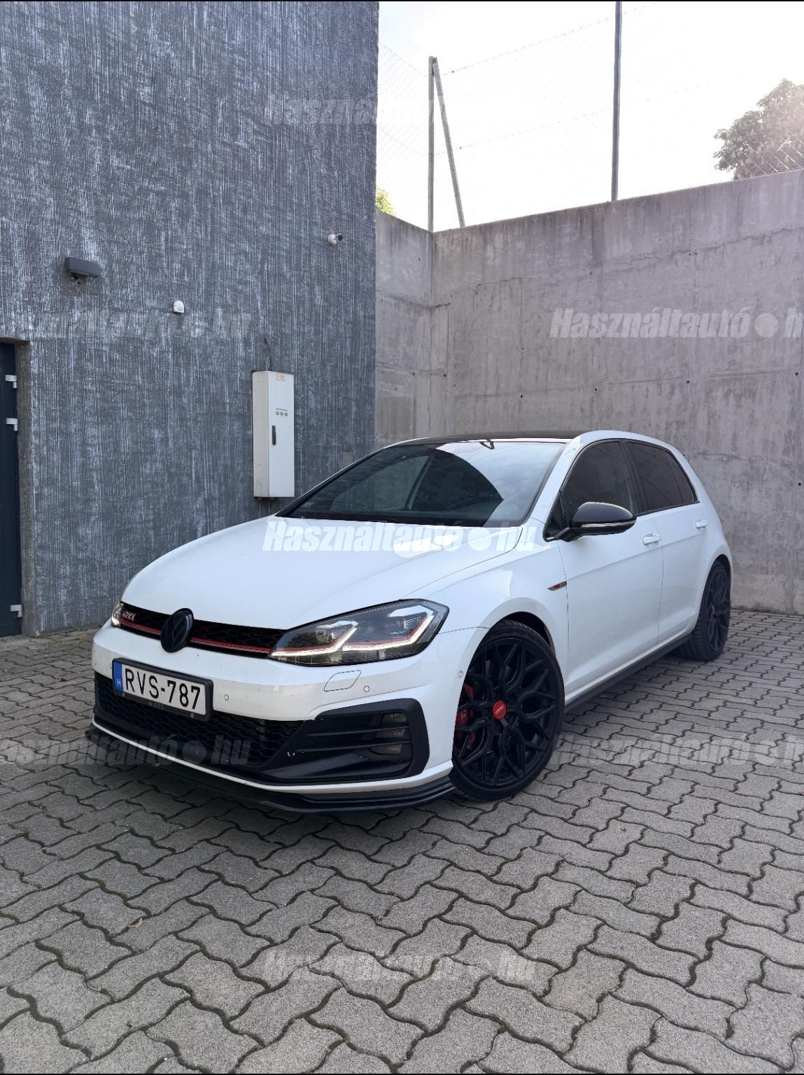 VOLKSWAGEN GOLF VII 2017/8 - 1