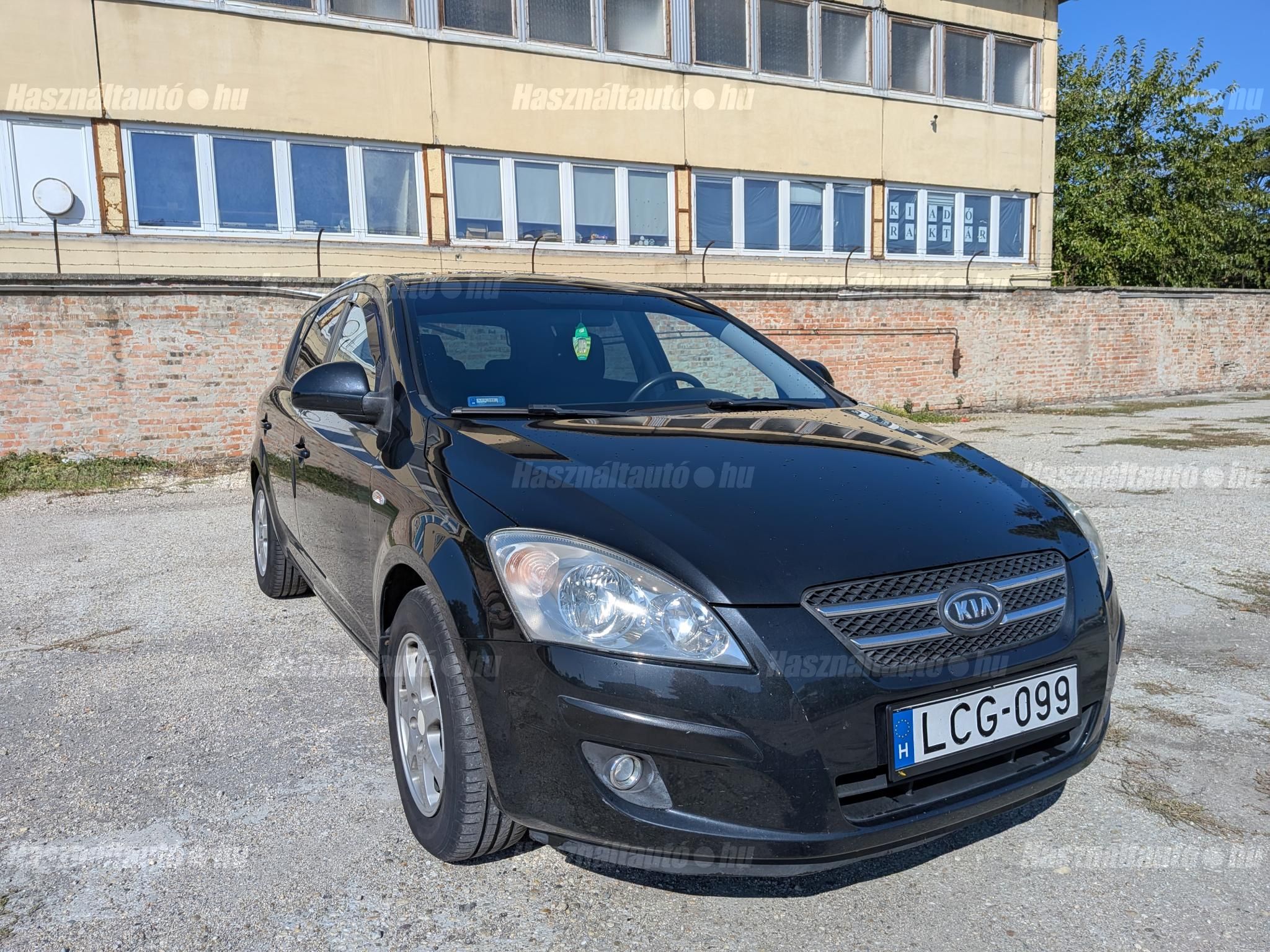 KIA CEE'D 2007 - 1