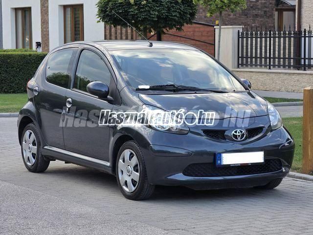 TOYOTA AYGO 2009 - 1