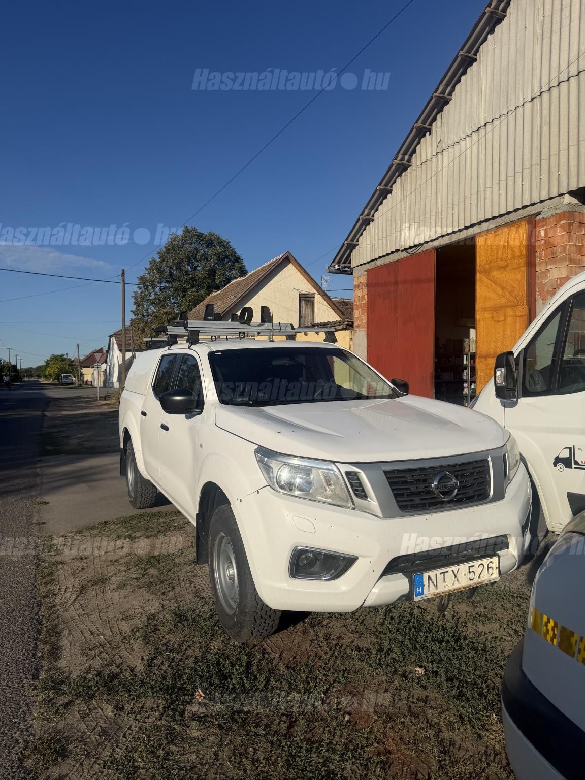 NISSAN NAVARA 2016/8 - 1