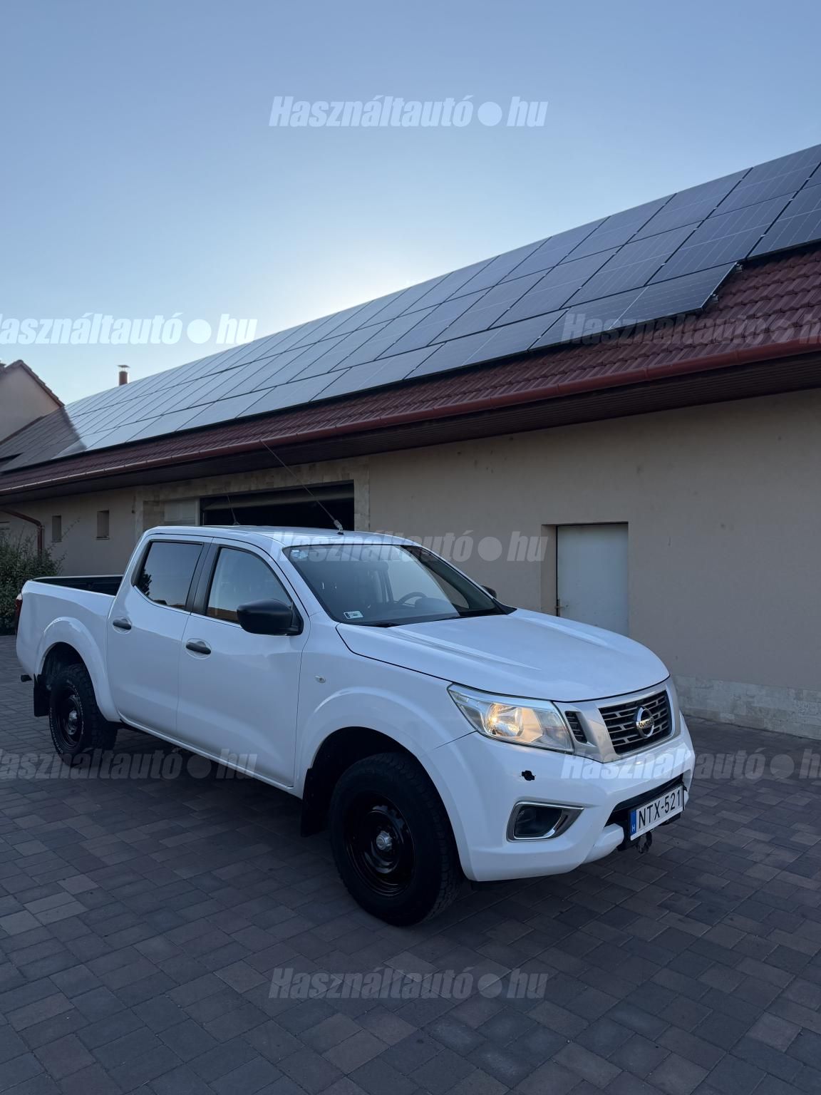 NISSAN NAVARA 2016/8 - 1