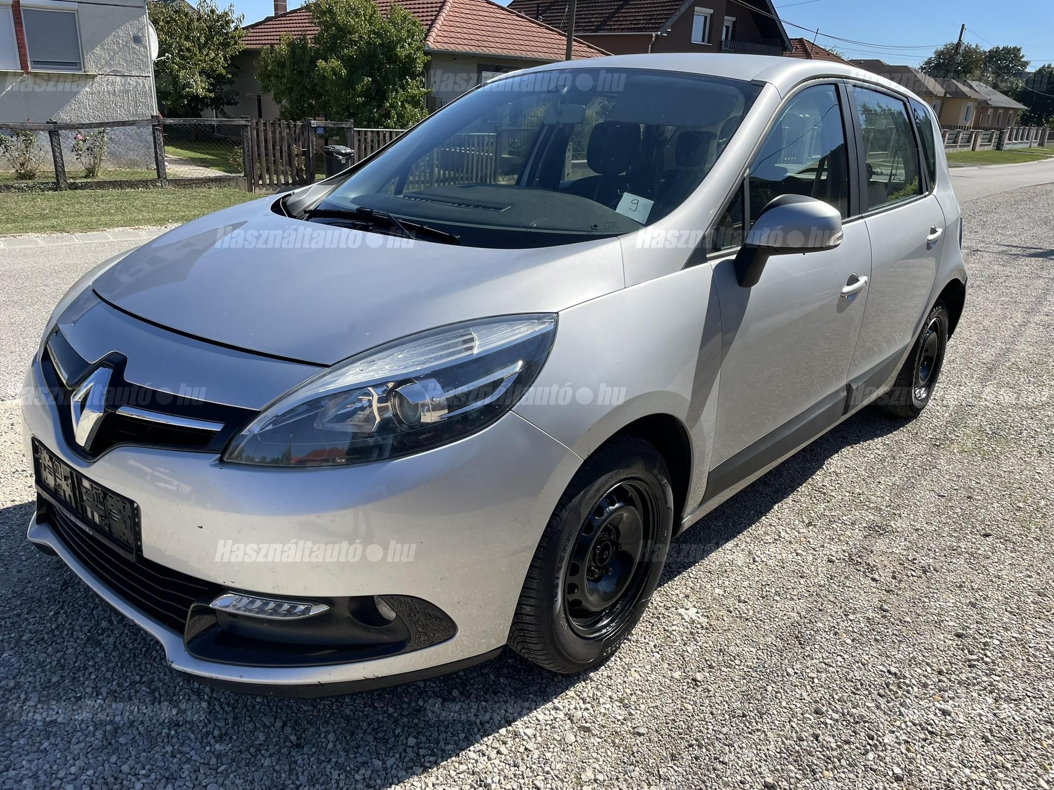 RENAULT SCENIC 2013 - 1