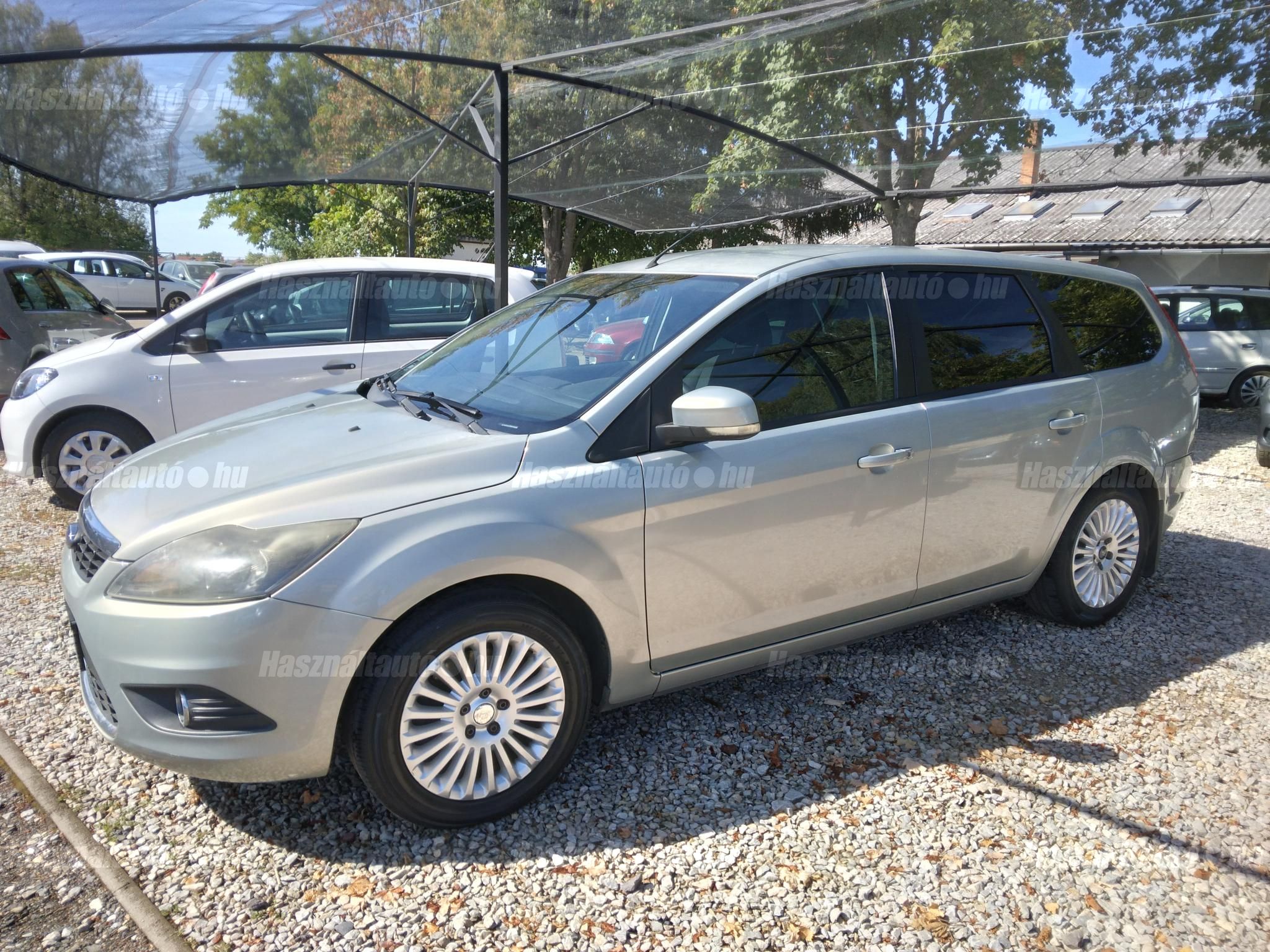 FORD FOCUS 2010/9 - 1