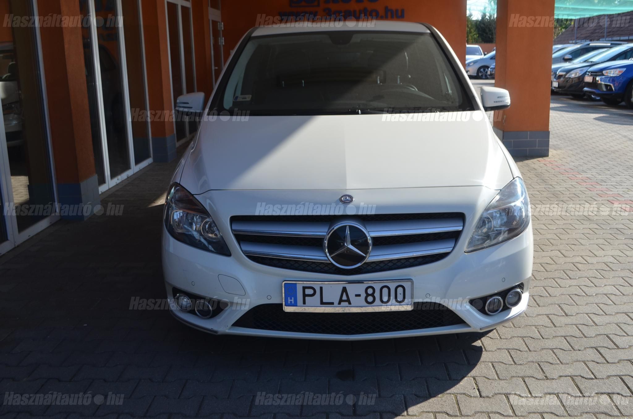MERCEDES-BENZ B 200 2013/7 - 1