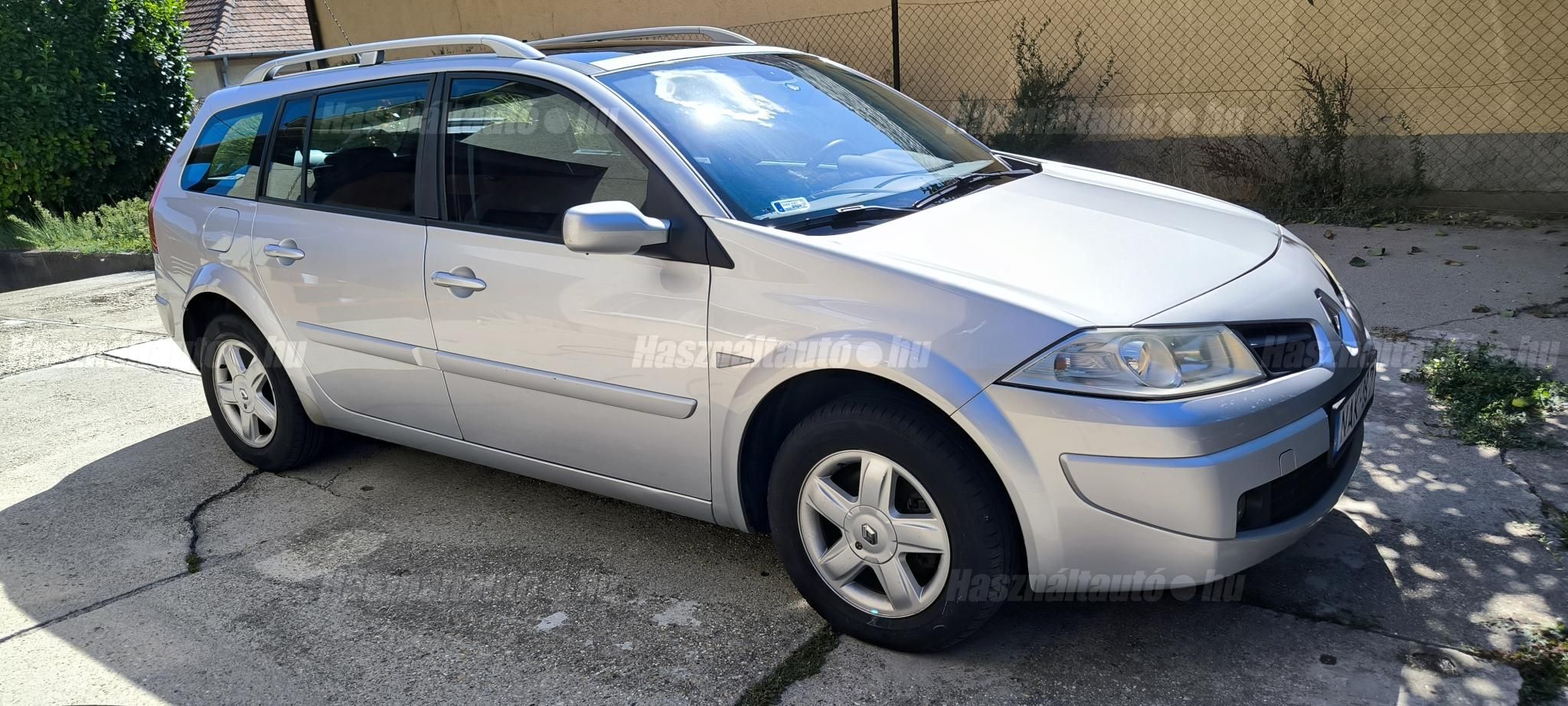 RENAULT MEGANE 2008/12 - 1