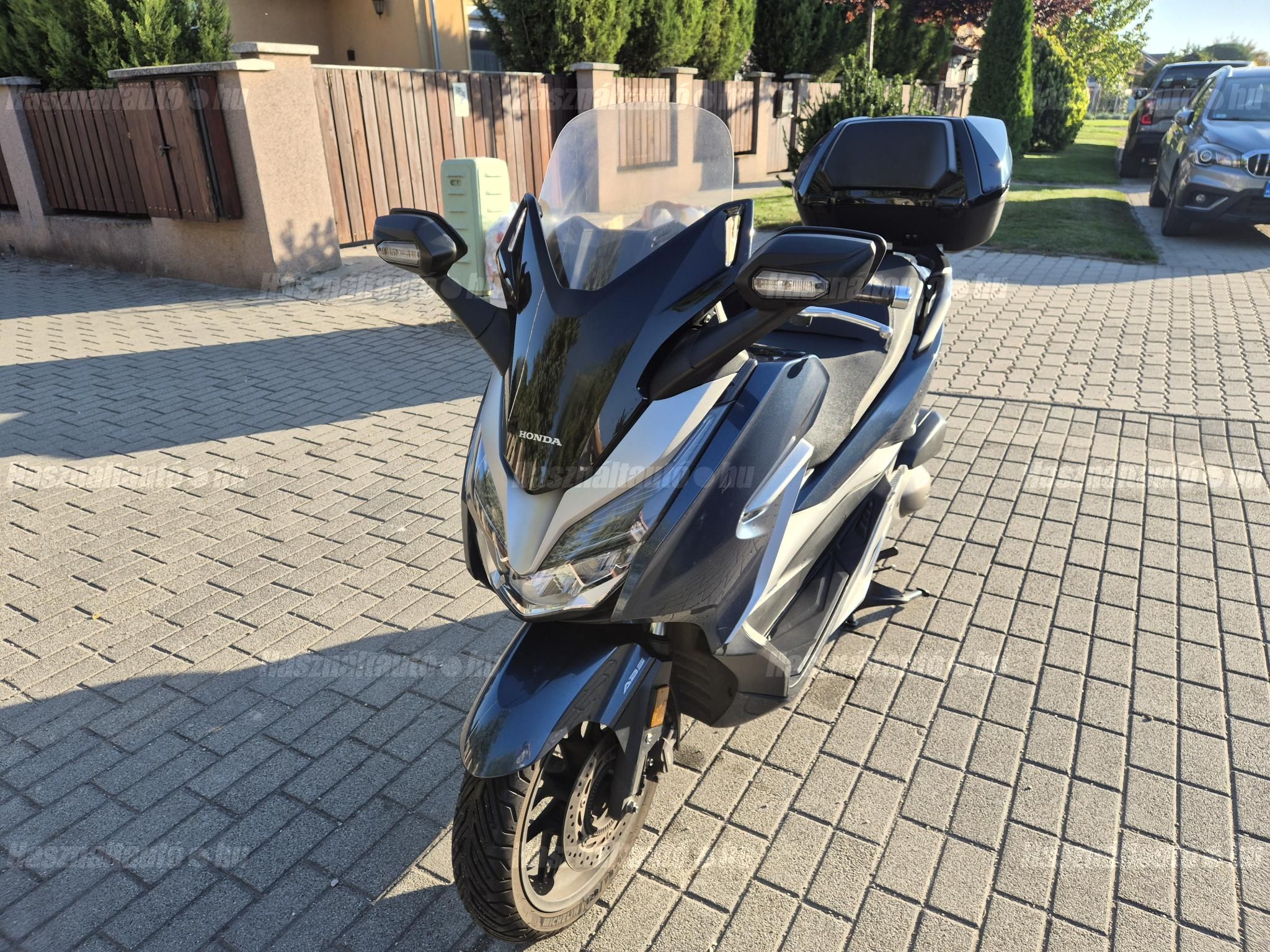 HONDA FORZA 300 2020/3 - 1