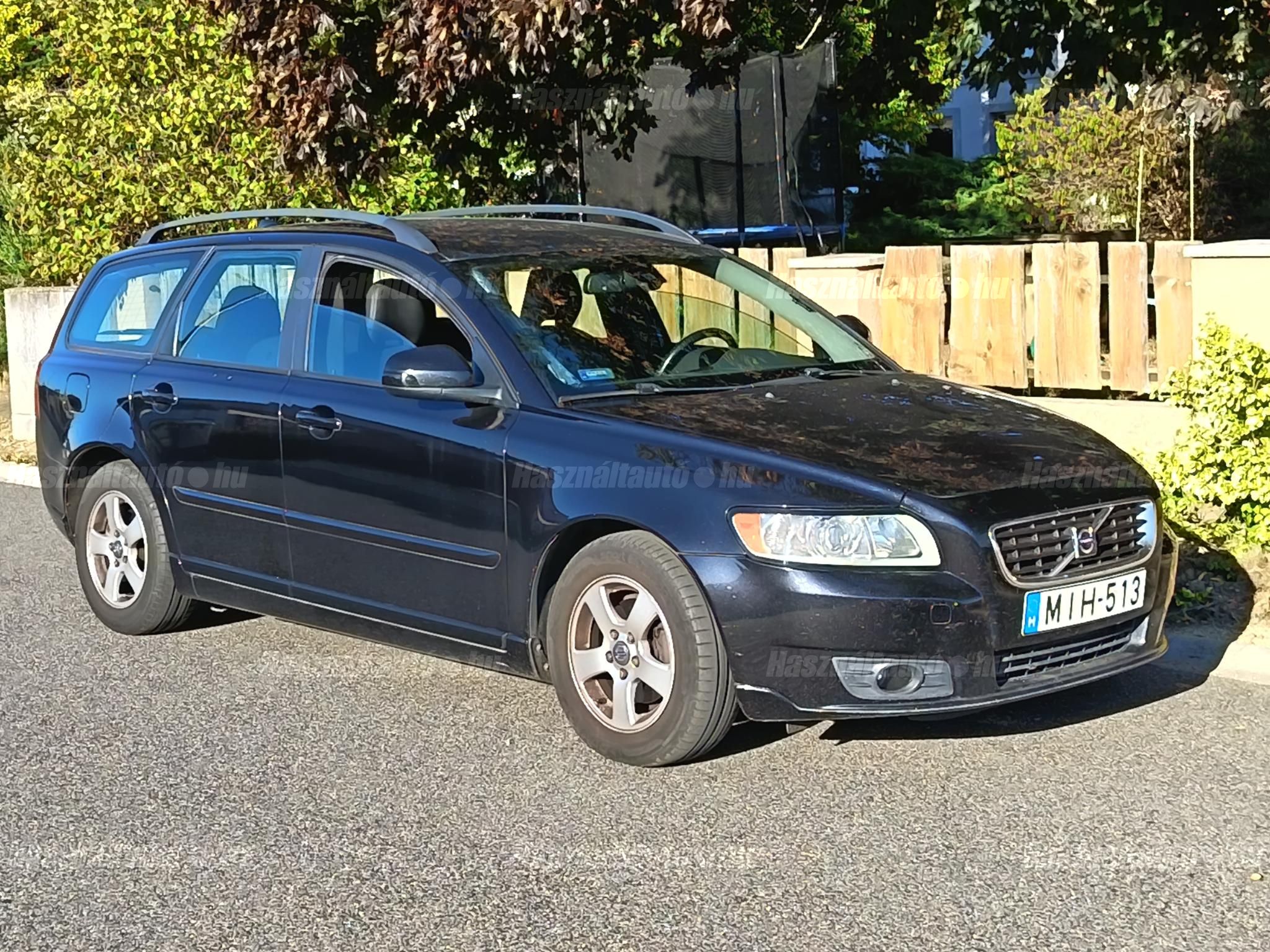 VOLVO V50 2010/1 - 1