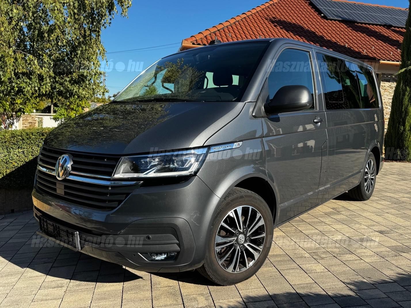 VOLKSWAGEN MULTIVAN 2022 - 1