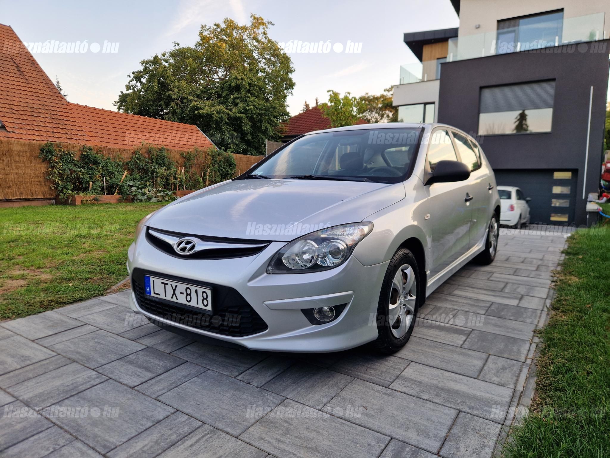 HYUNDAI I30 2010/12 - 1