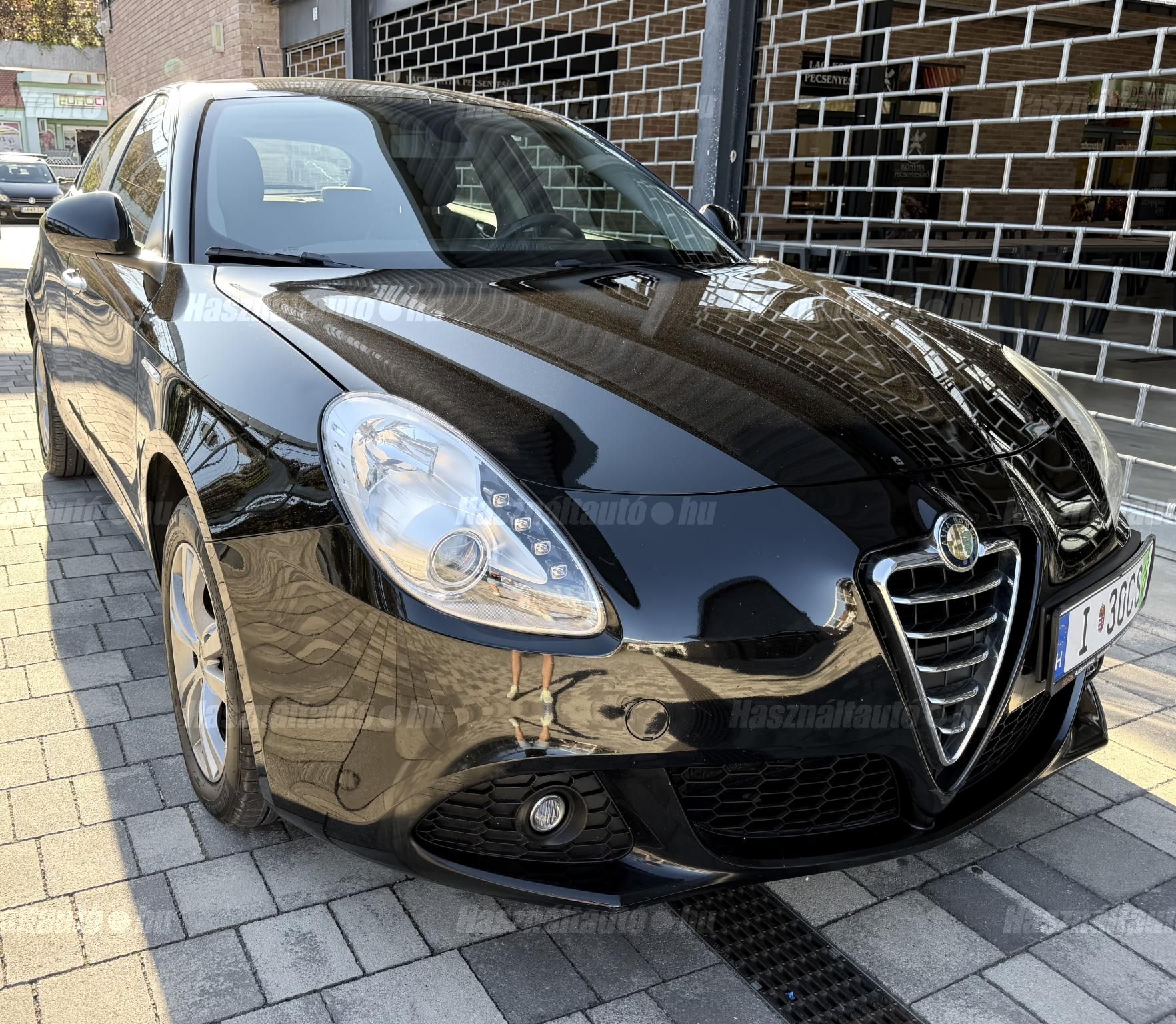ALFA ROMEO GIULIETTA 2011/8 - 1