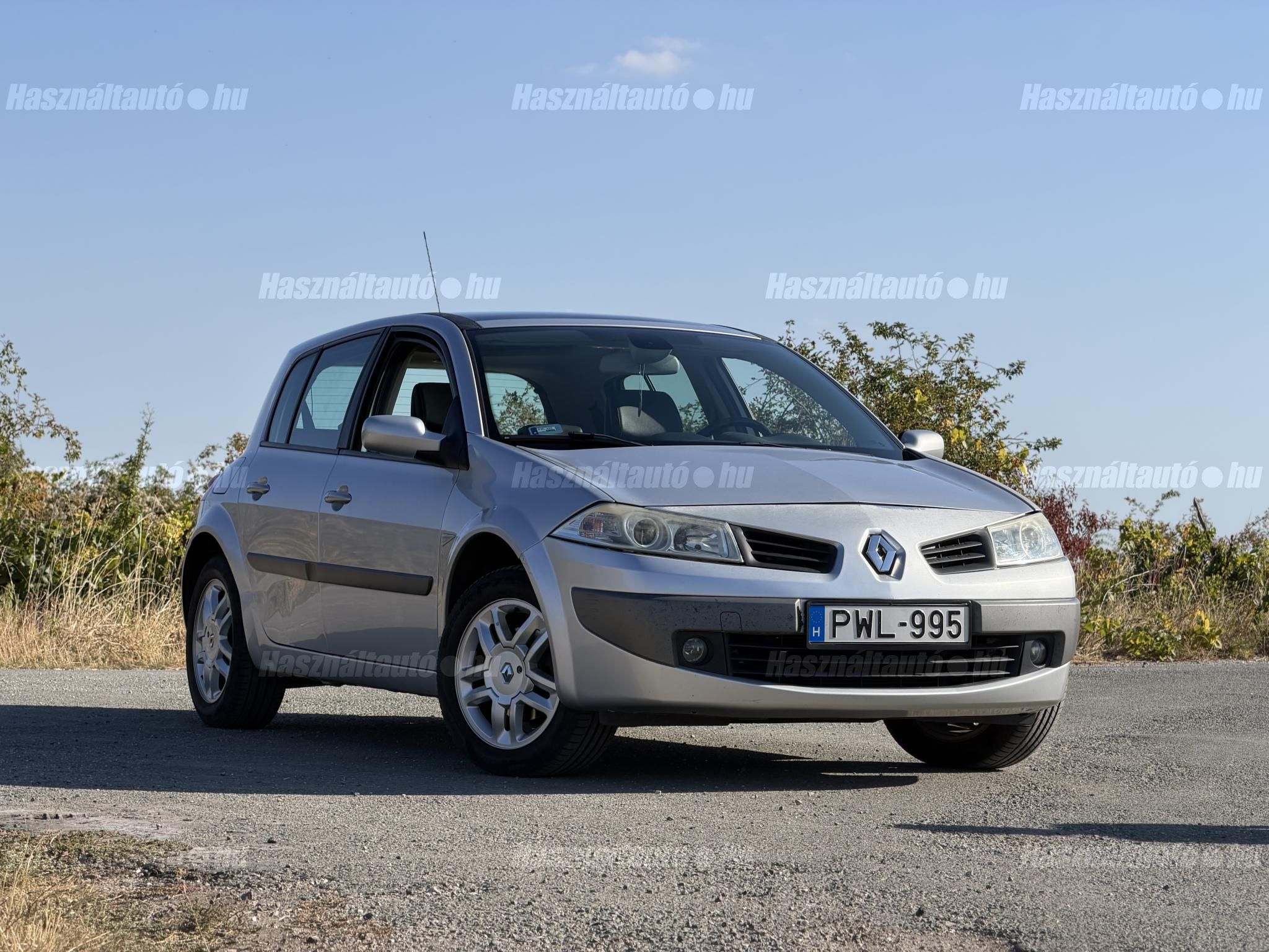 RENAULT MEGANE 2008 - 1