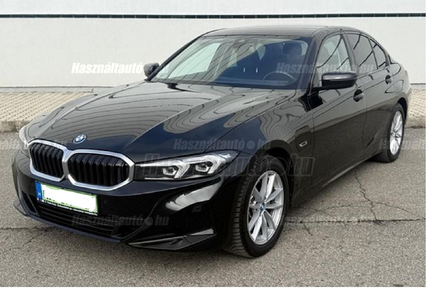 BMW 330 2022/12 - 1