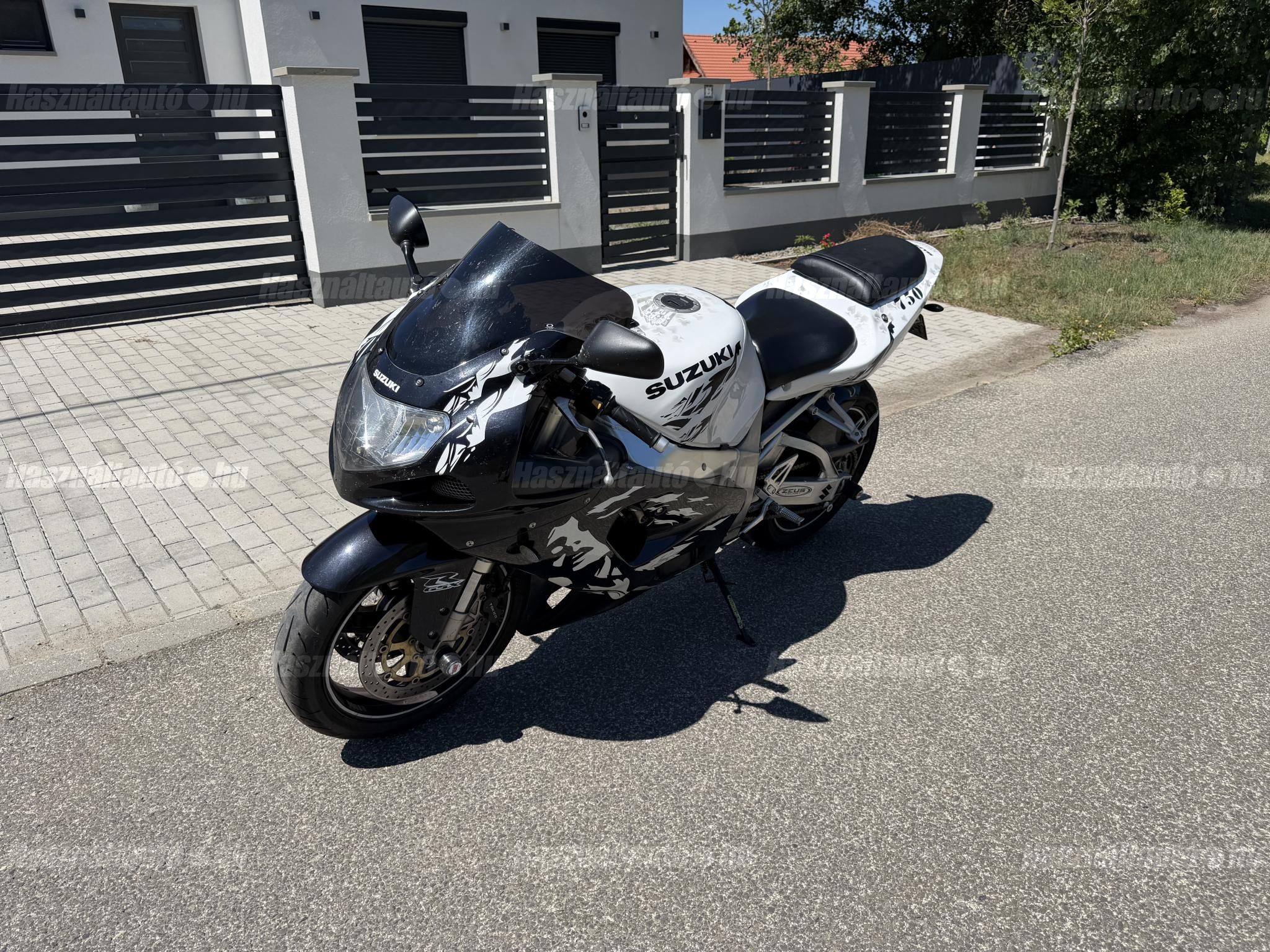 SUZUKI GSX-R 750 2003/4 - 1