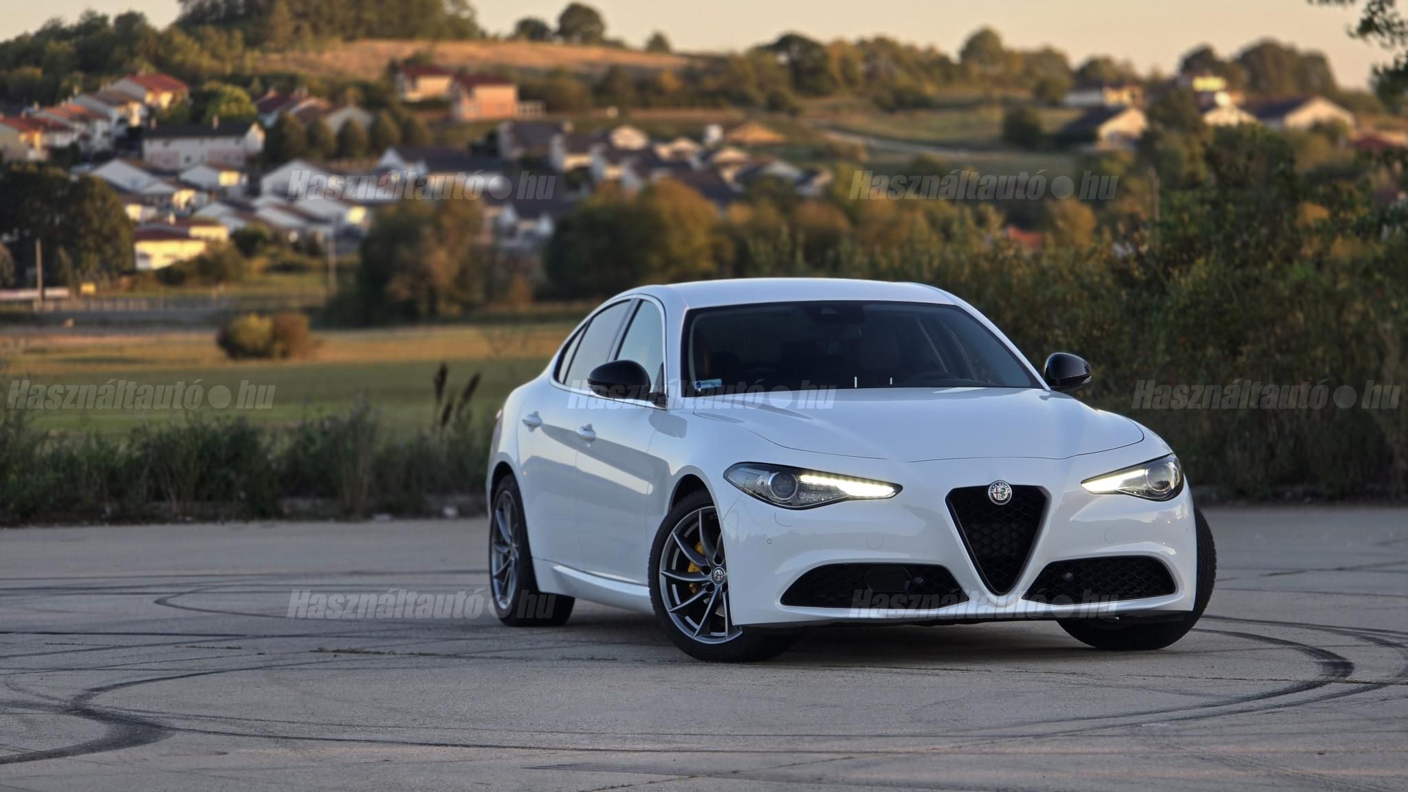 ALFA ROMEO GIULIA 2016/10 - 1