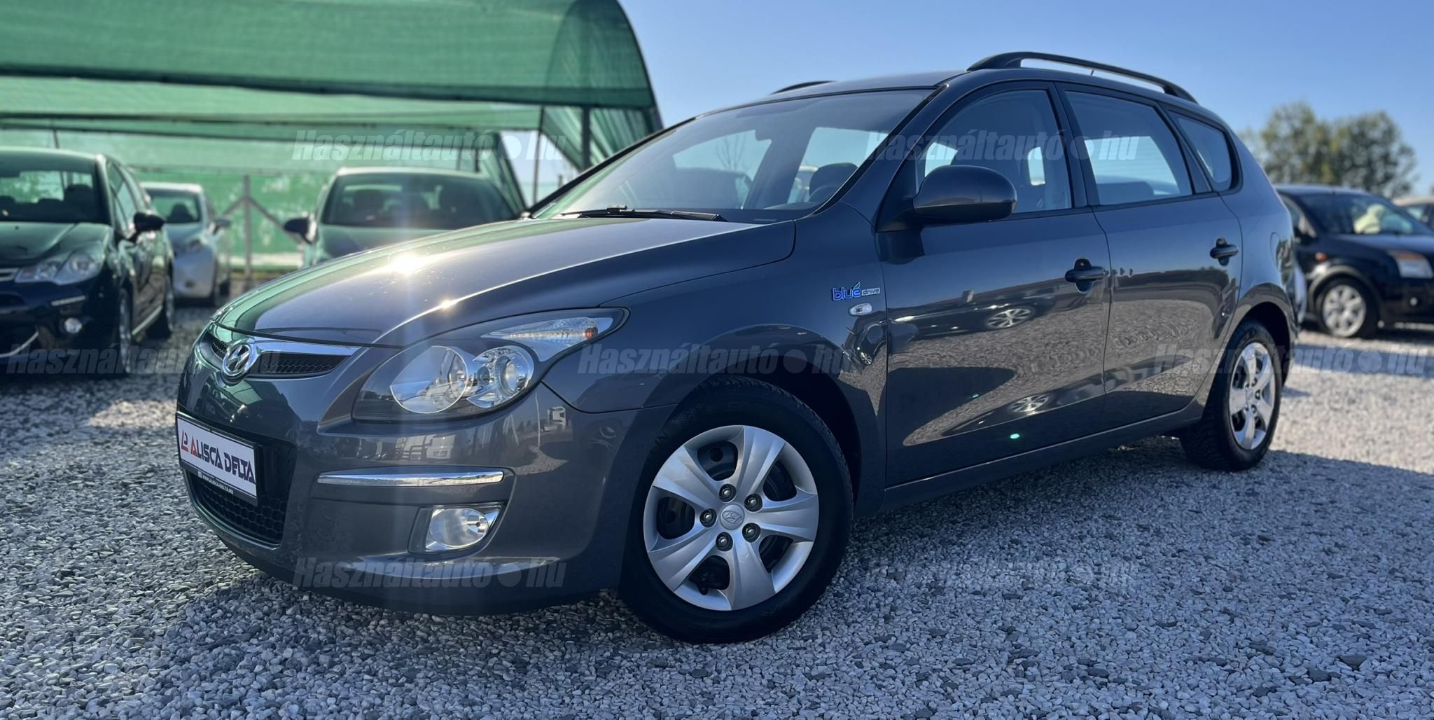 HYUNDAI I30 2010/3 - 1