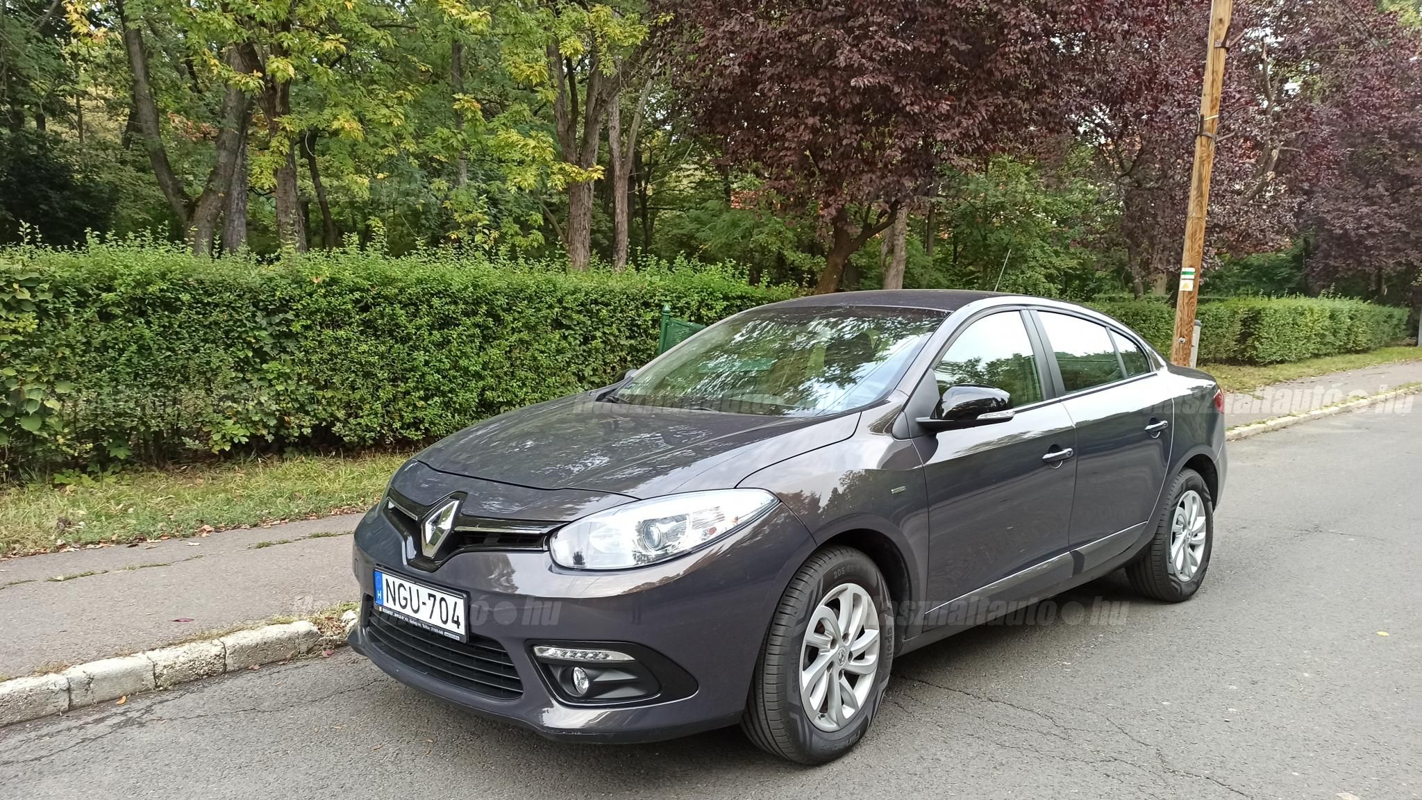 RENAULT FLUENCE 2015/8 - 1