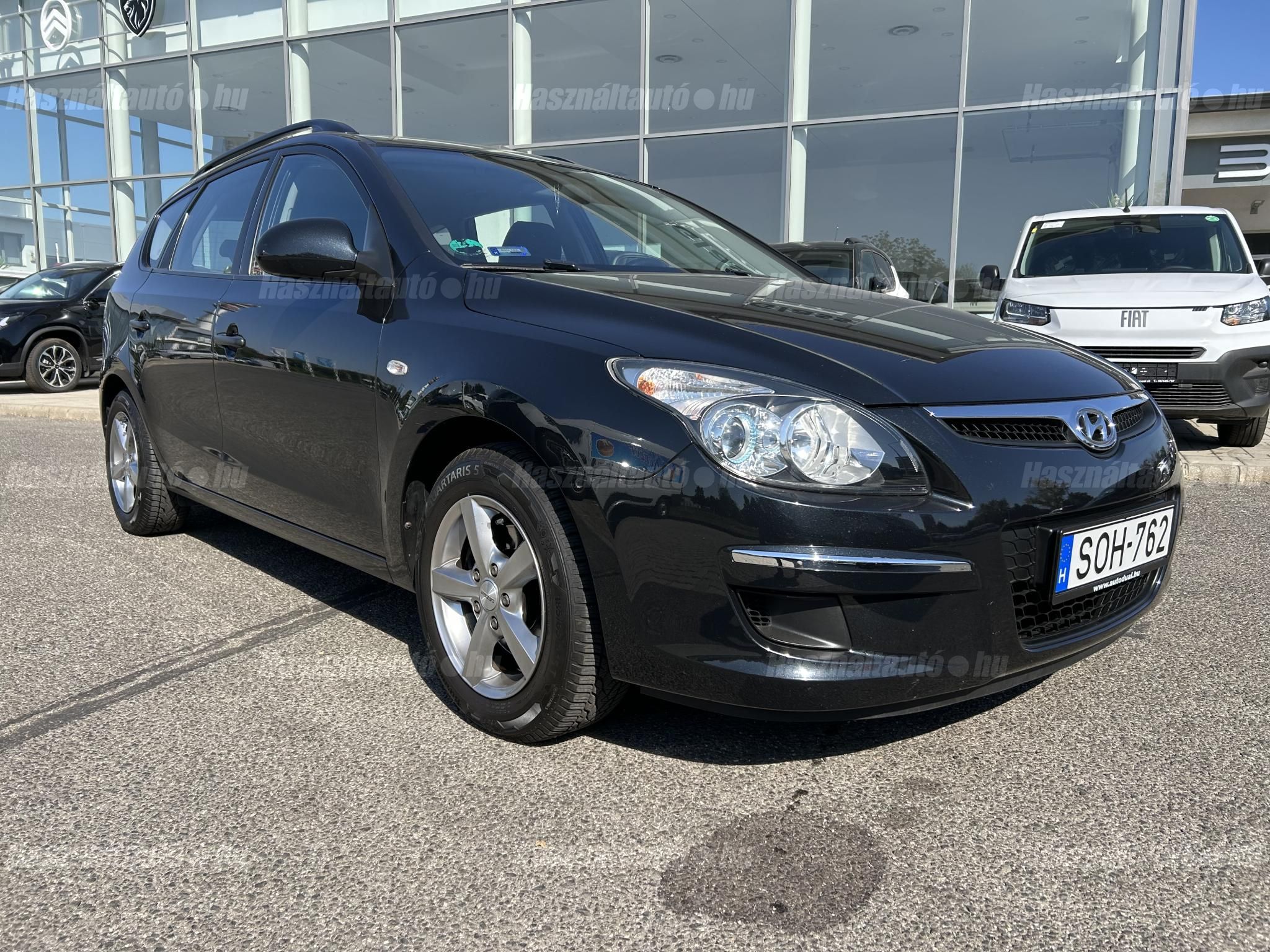 HYUNDAI I30 2010/12 - 1