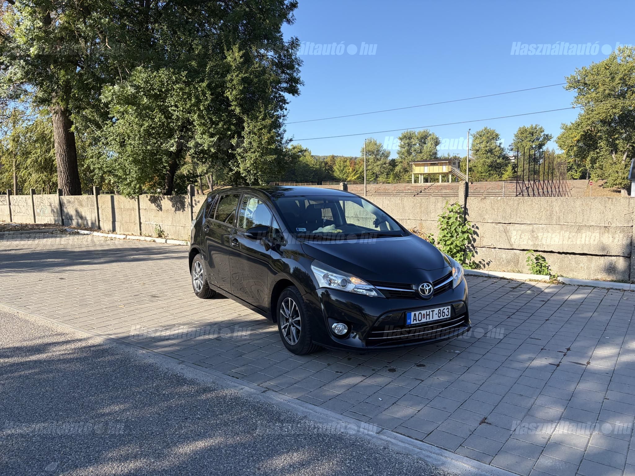 TOYOTA VERSO 2013/7 - 1