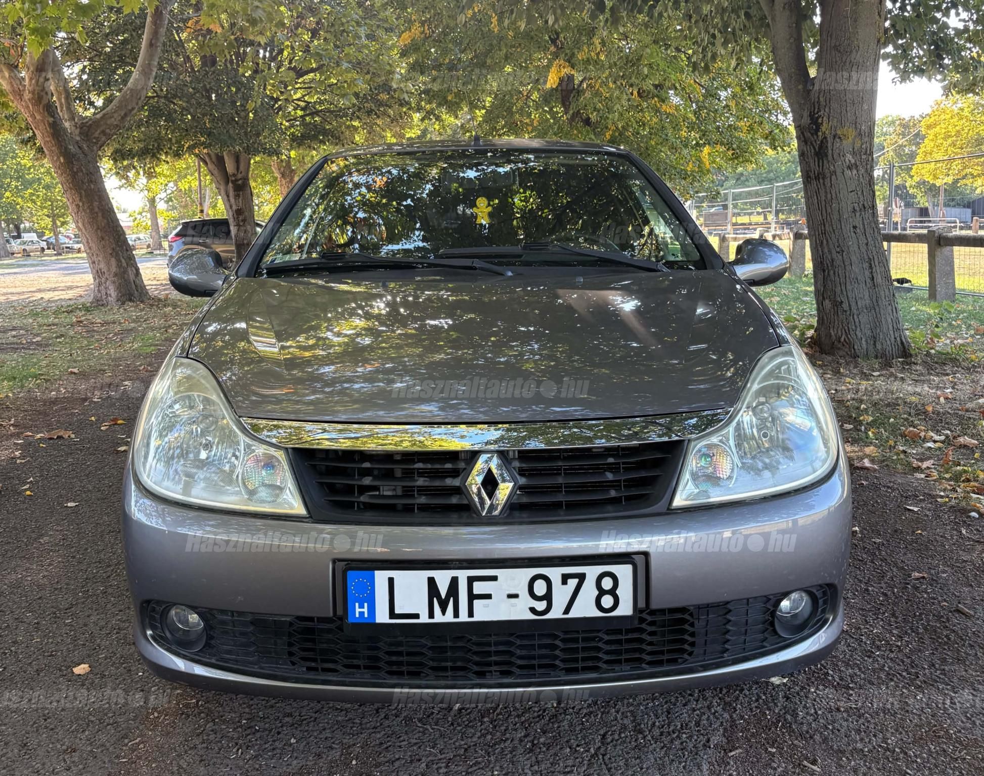 RENAULT THALIA 2009/8 - 1