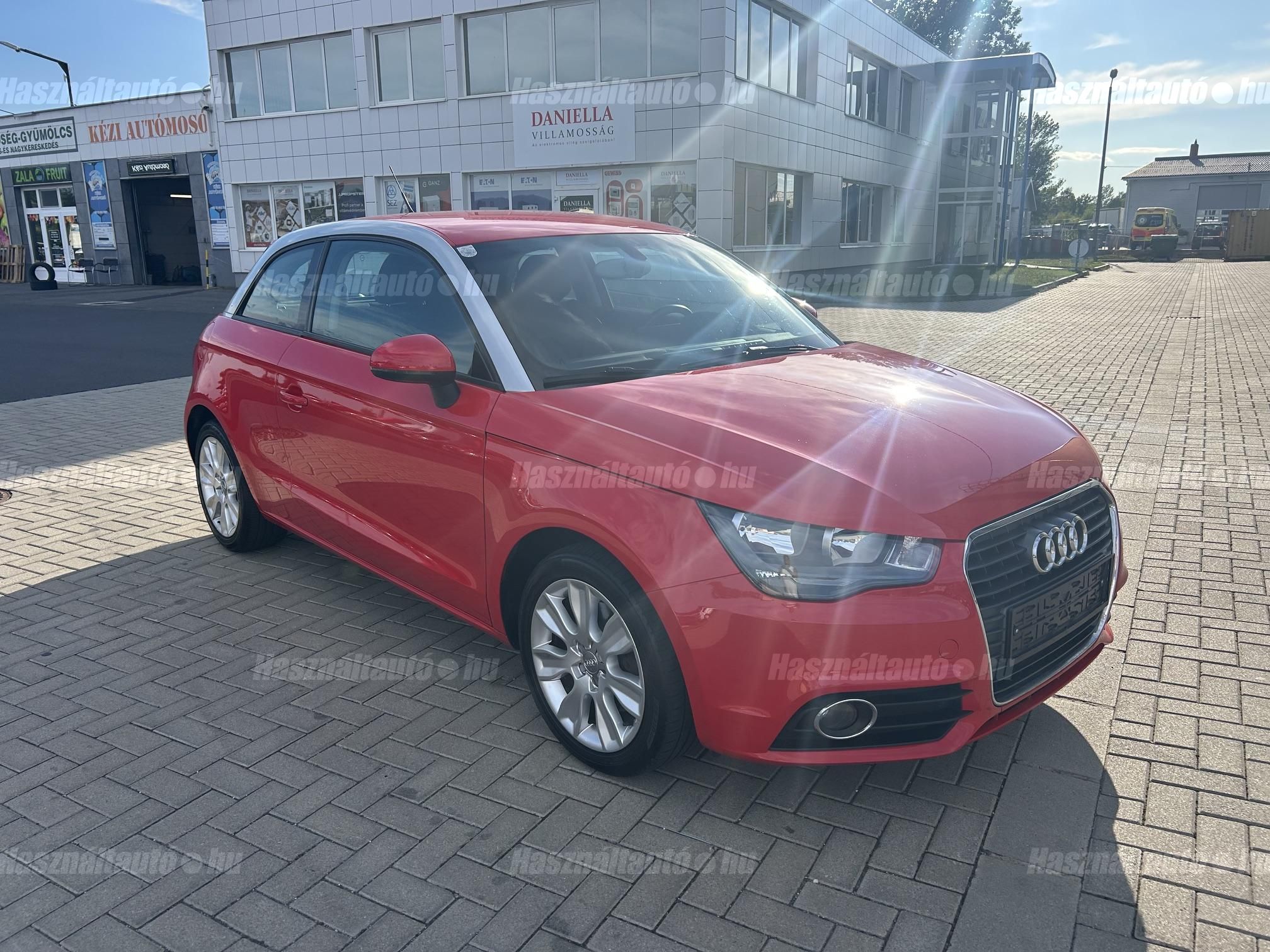 AUDI A1 2010/10 - 1