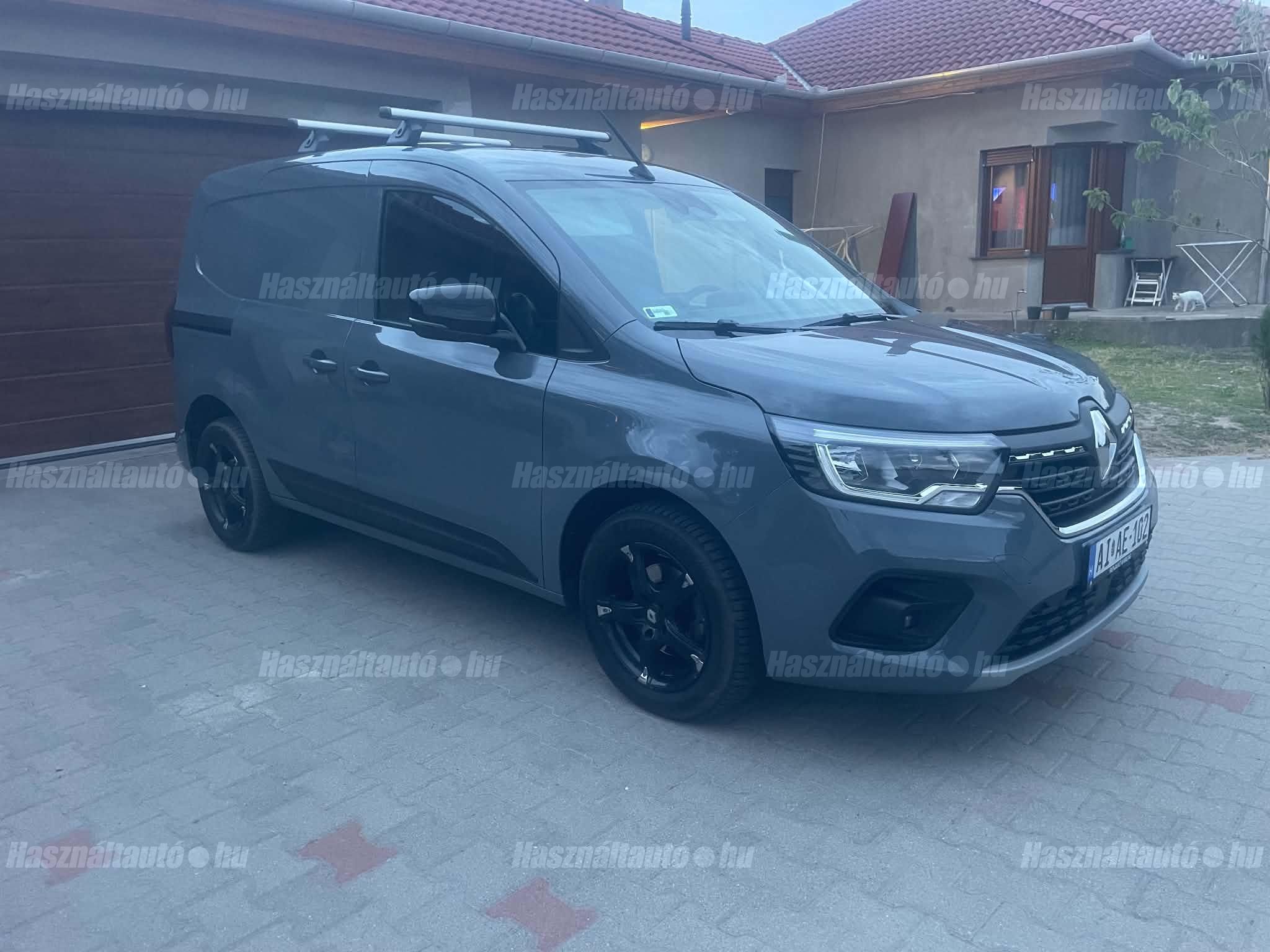 RENAULT KANGOO 2024/6 - 1