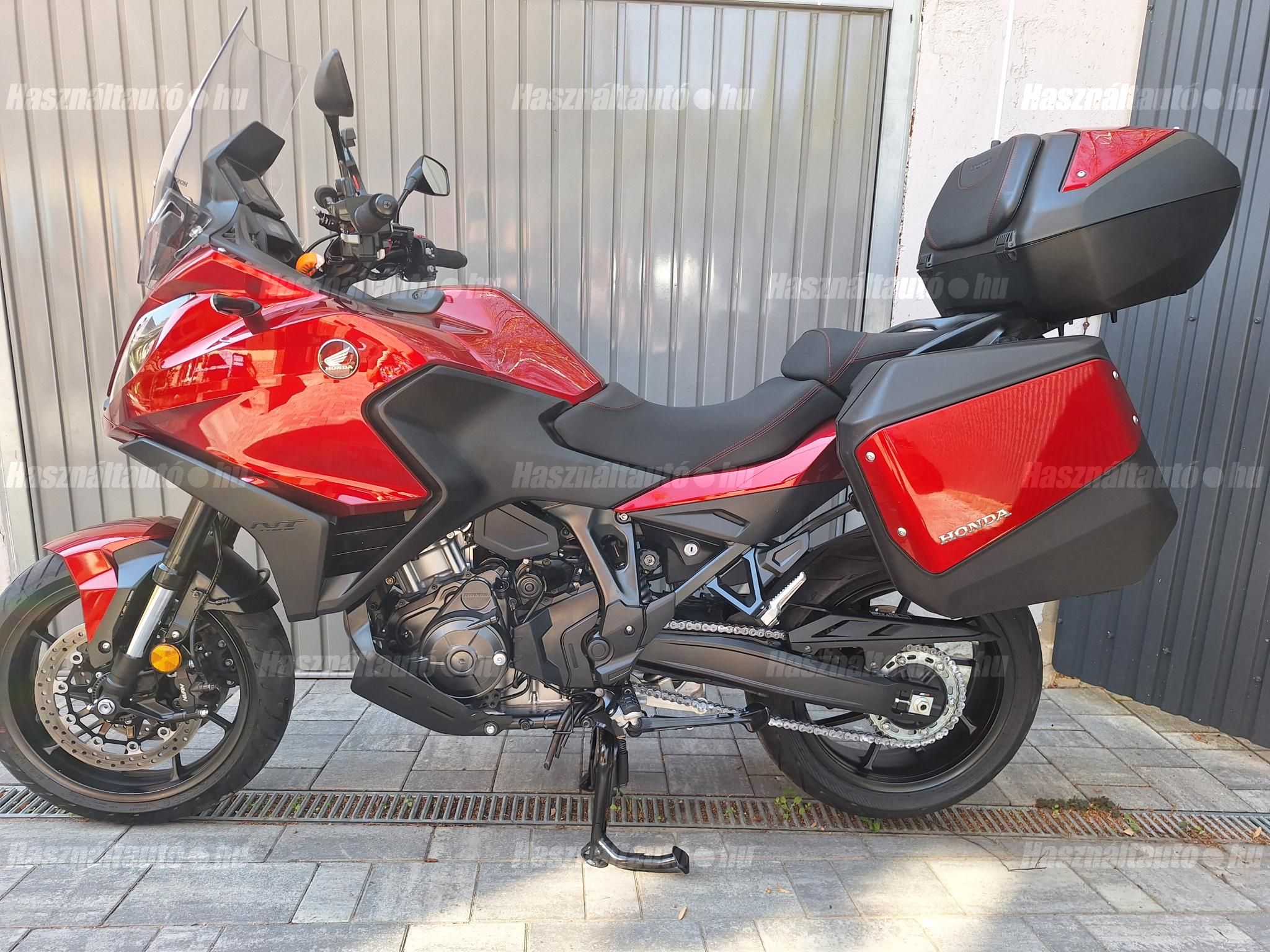 HONDA NT 1100 D 2024/7 - 1