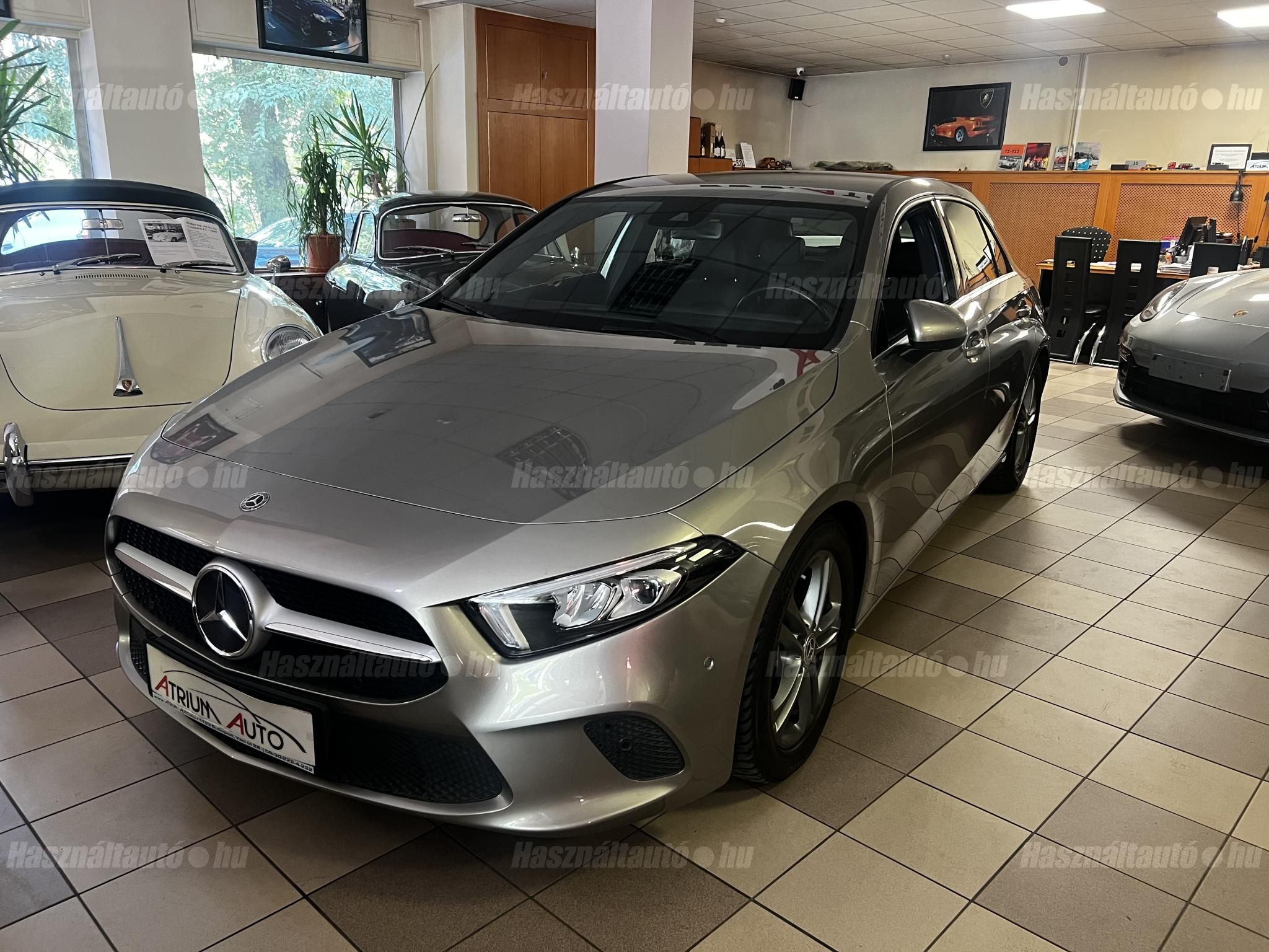 MERCEDES-BENZ A 180 2019/1 - 1