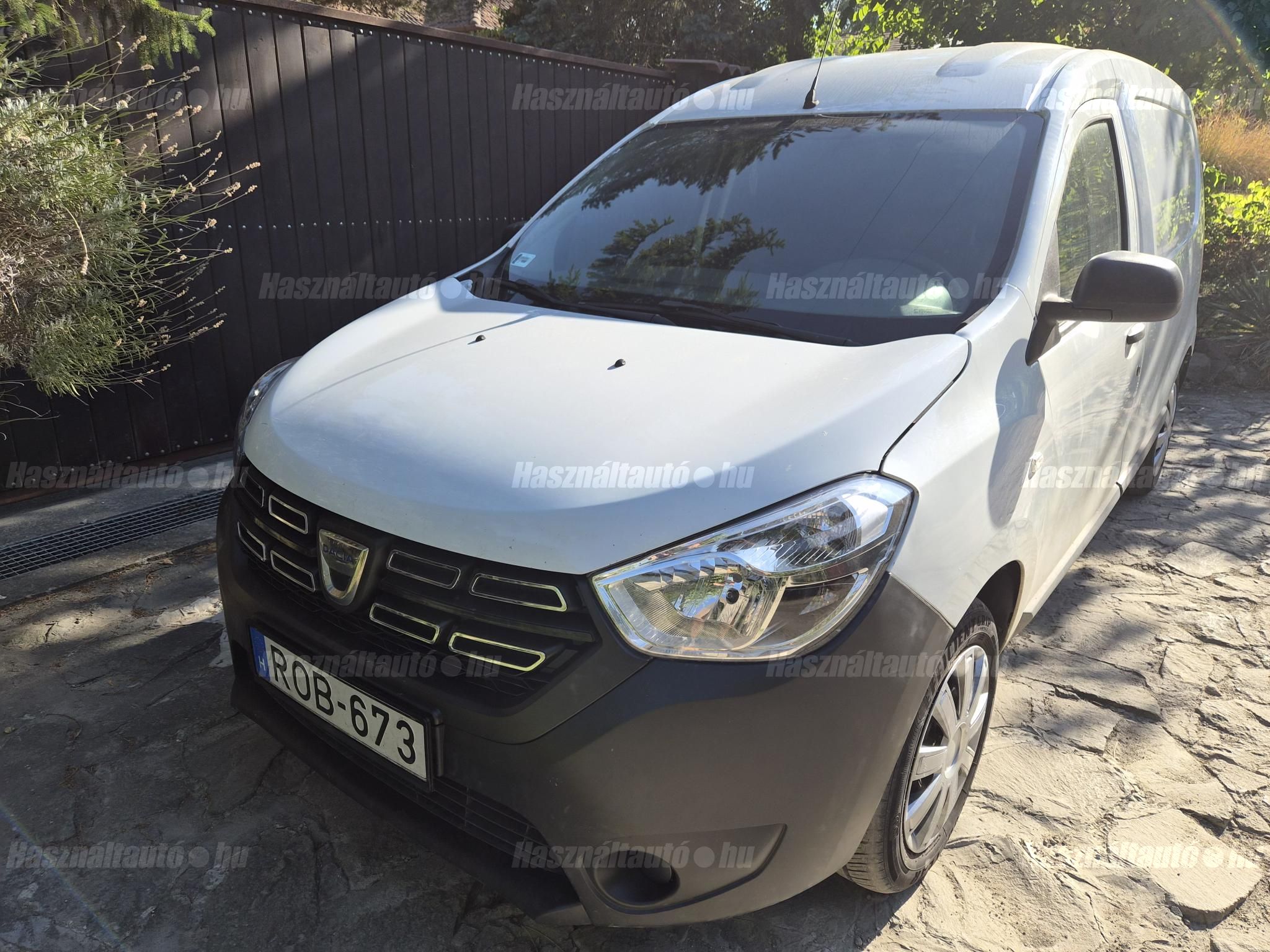 DACIA DOKKER 2019/10 - 1