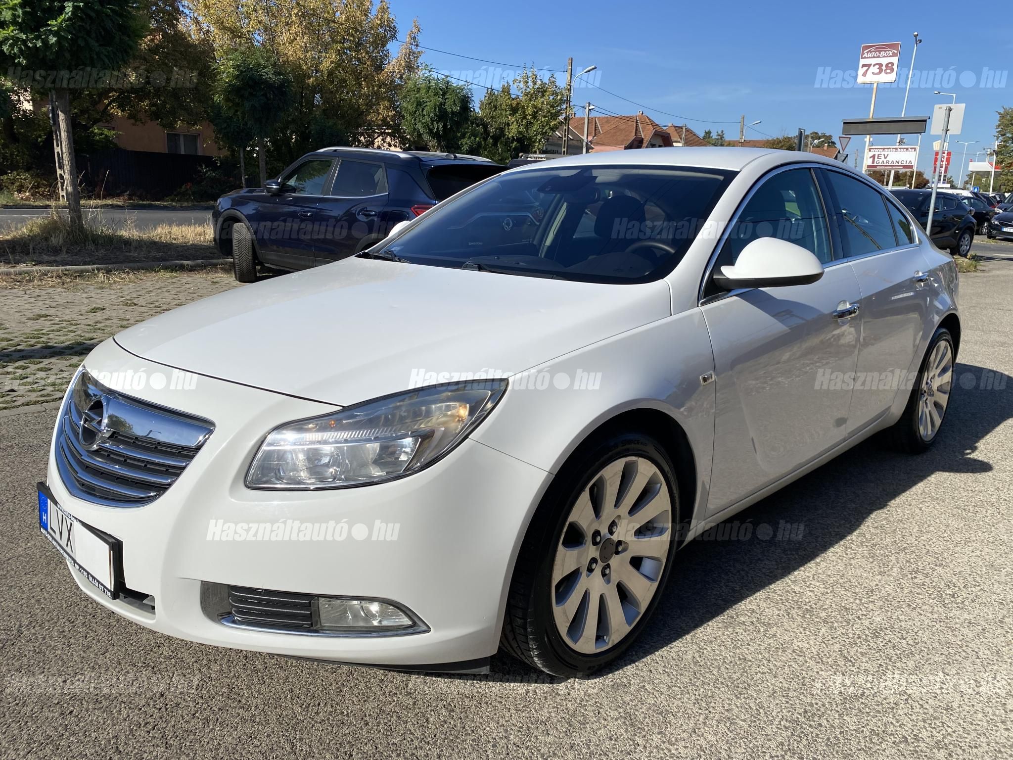 OPEL INSIGNIA 2012 - 1