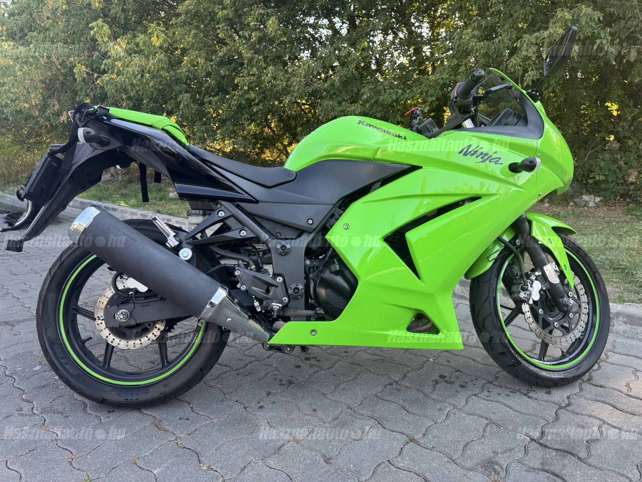 KAWASAKI NINJA 250R 2011 - 1