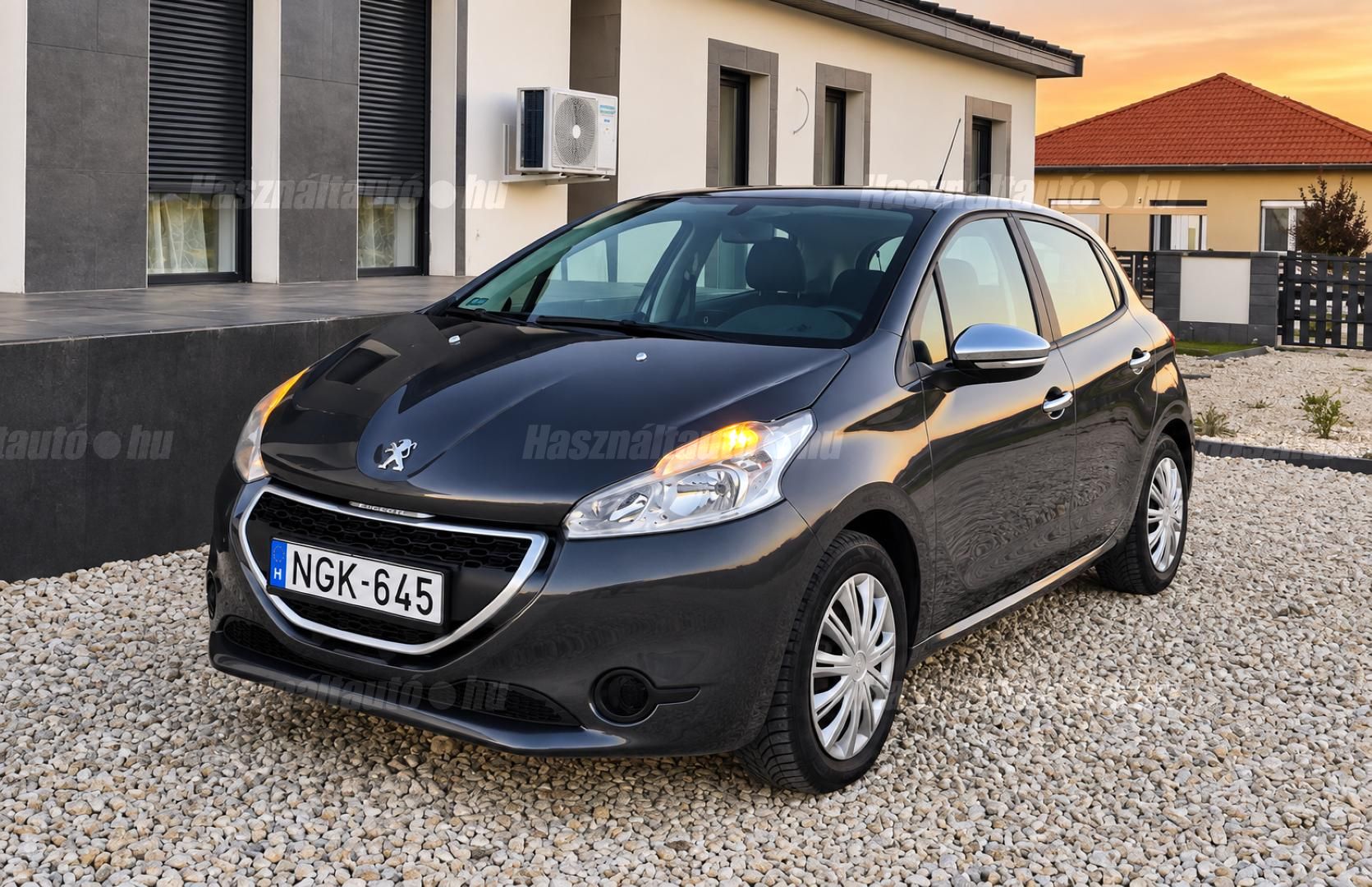 PEUGEOT 208 2014/6 - 1
