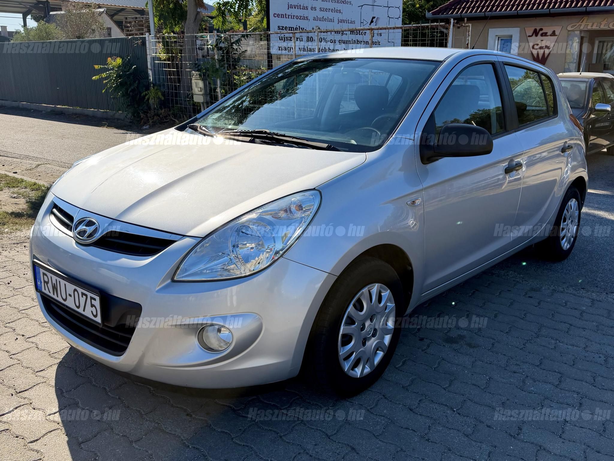 HYUNDAI I20 2011/9 - 1