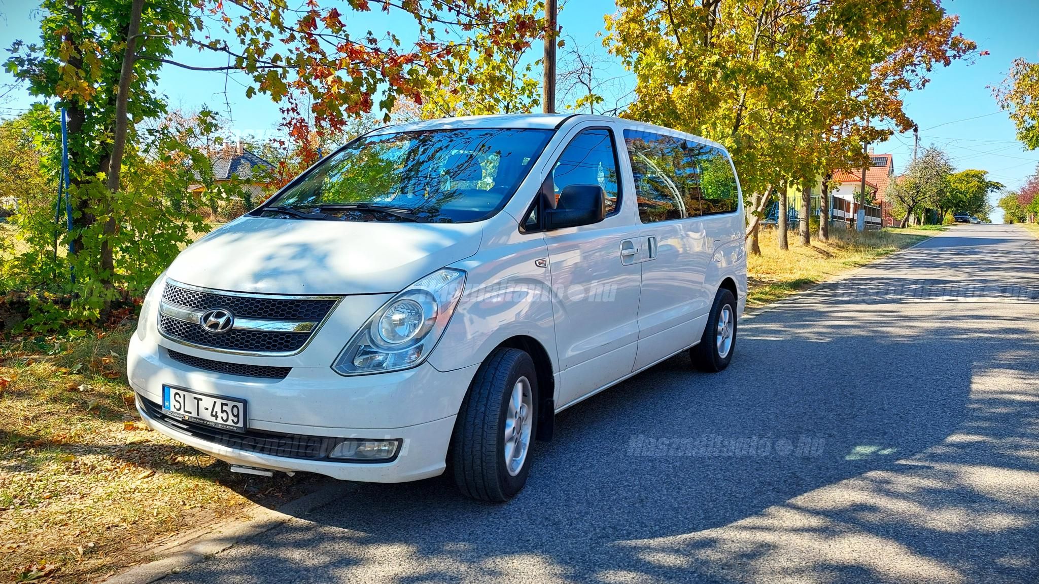 HYUNDAI H-1 2011/6 - 1