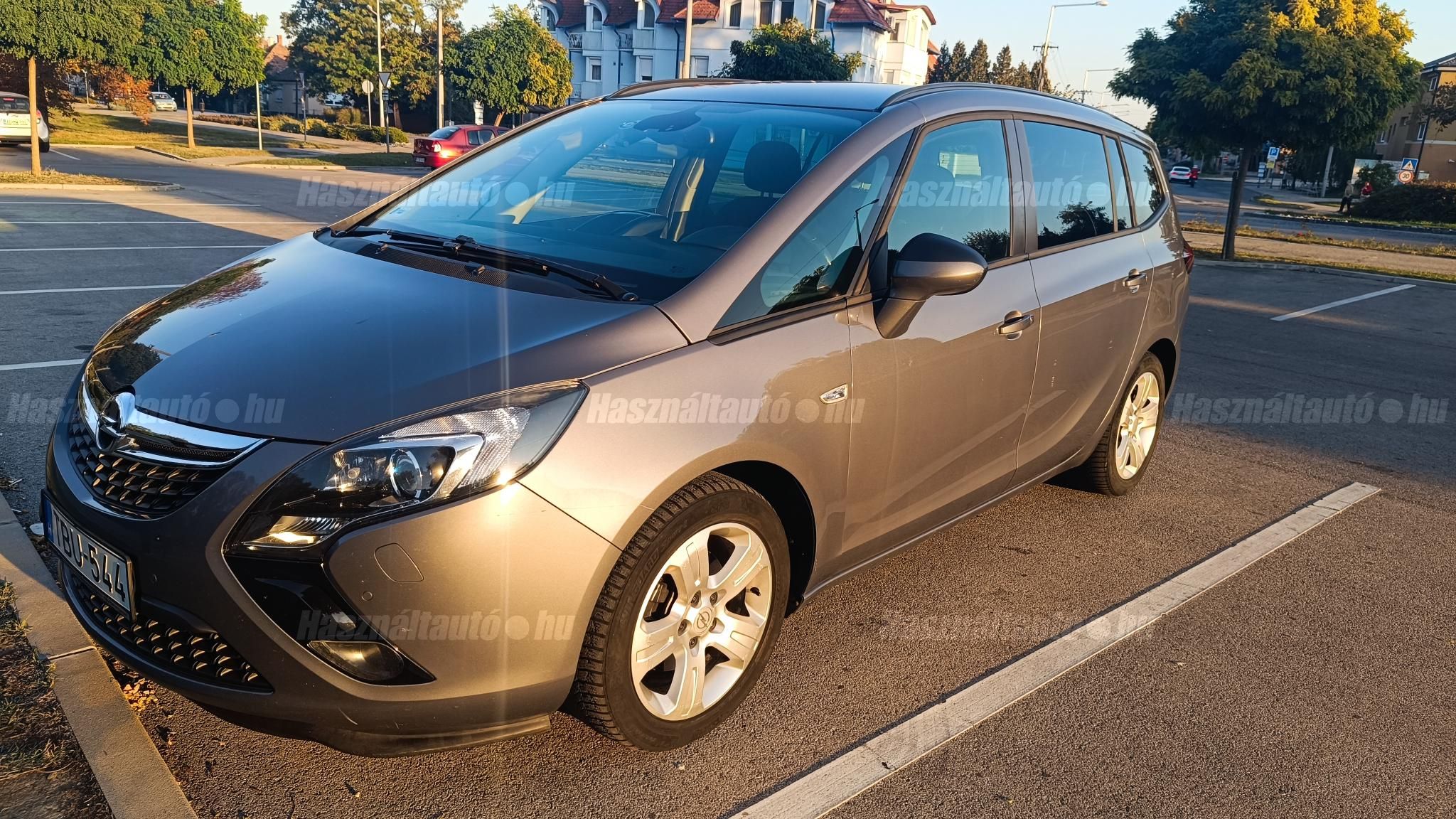 OPEL ZAFIRA TOURER 2016 - 1