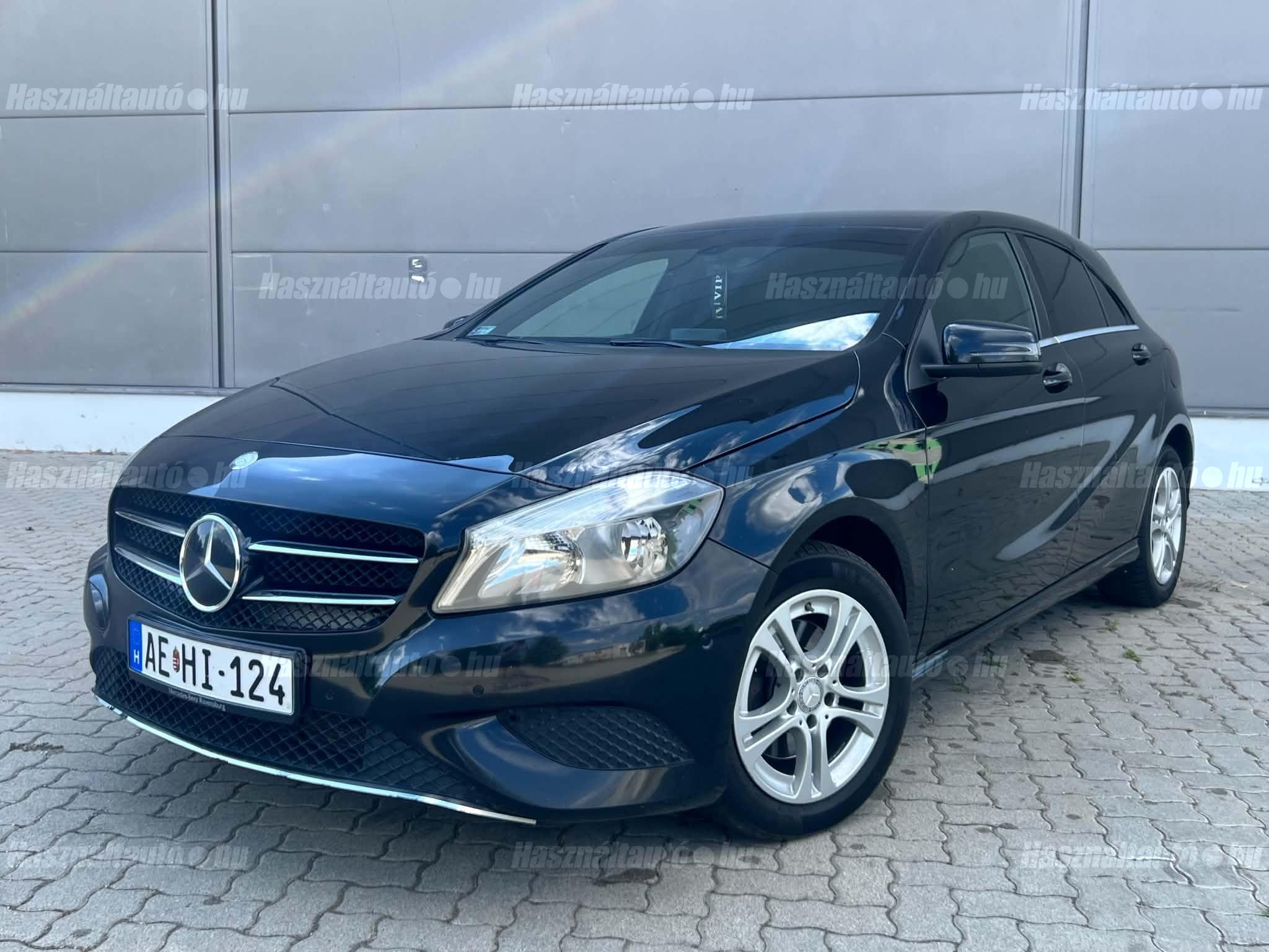 MERCEDES-BENZ A 180 2014/1 - 1