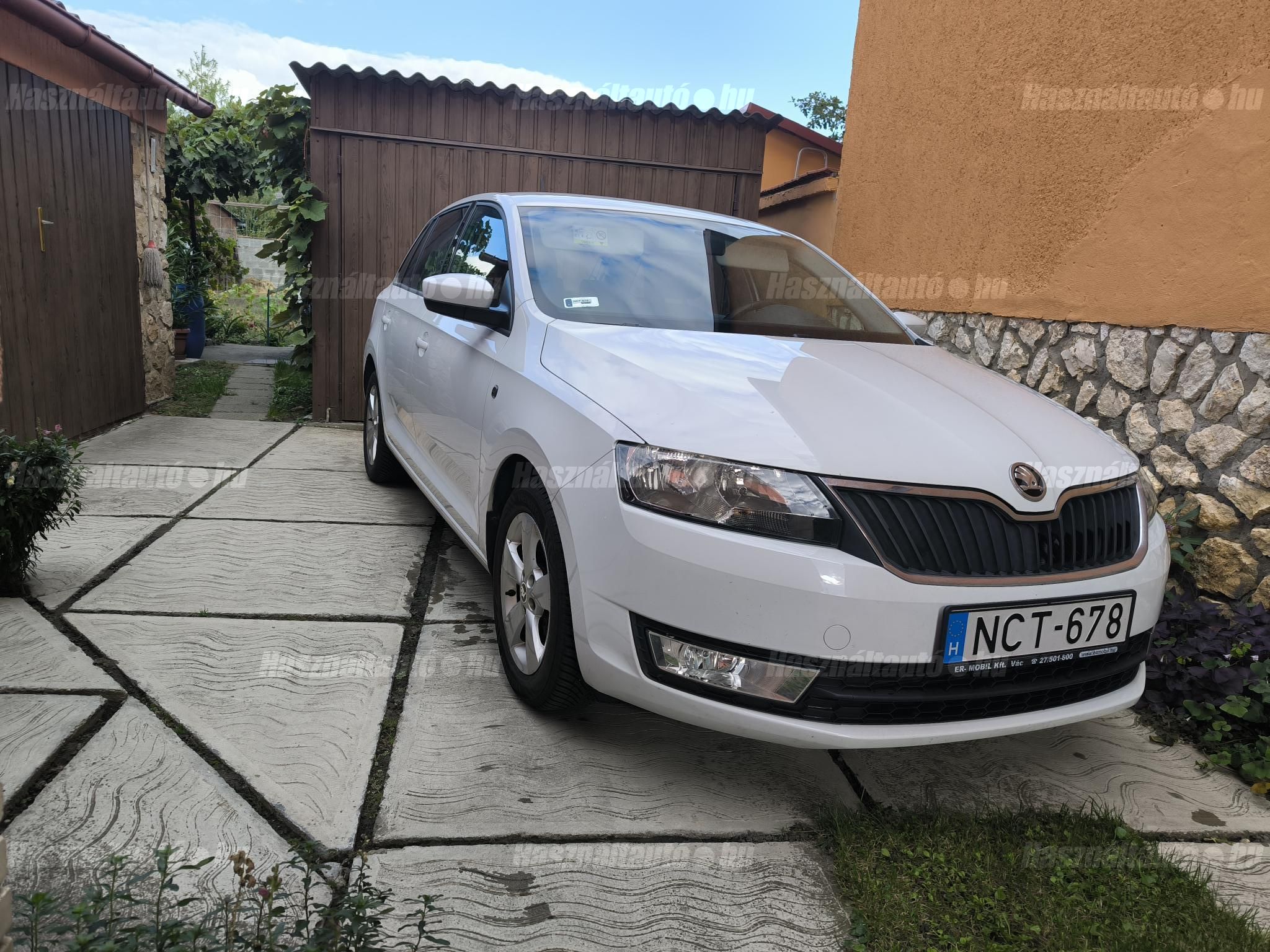 SKODA RAPID 2014 - 1