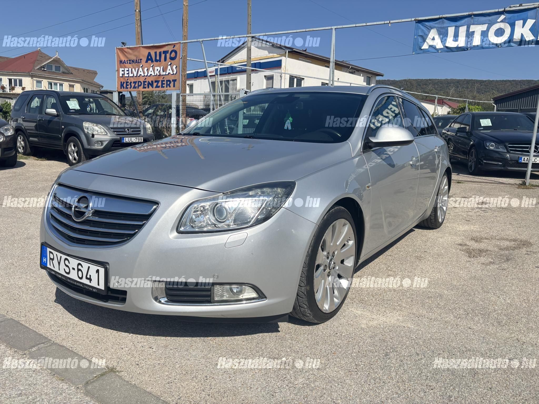 OPEL INSIGNIA 2010/5 - 1