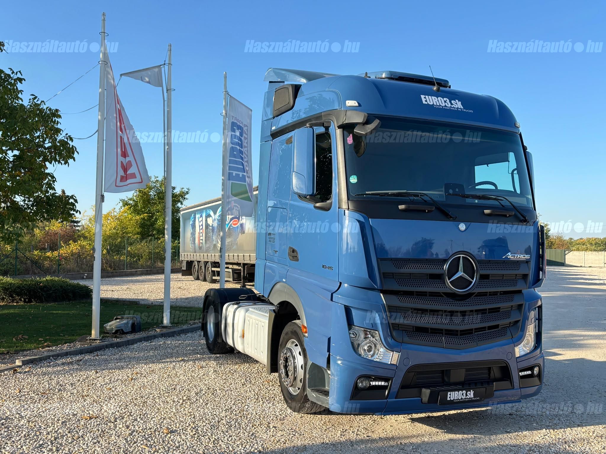MERCEDES-BENZ 2017/4 - 1