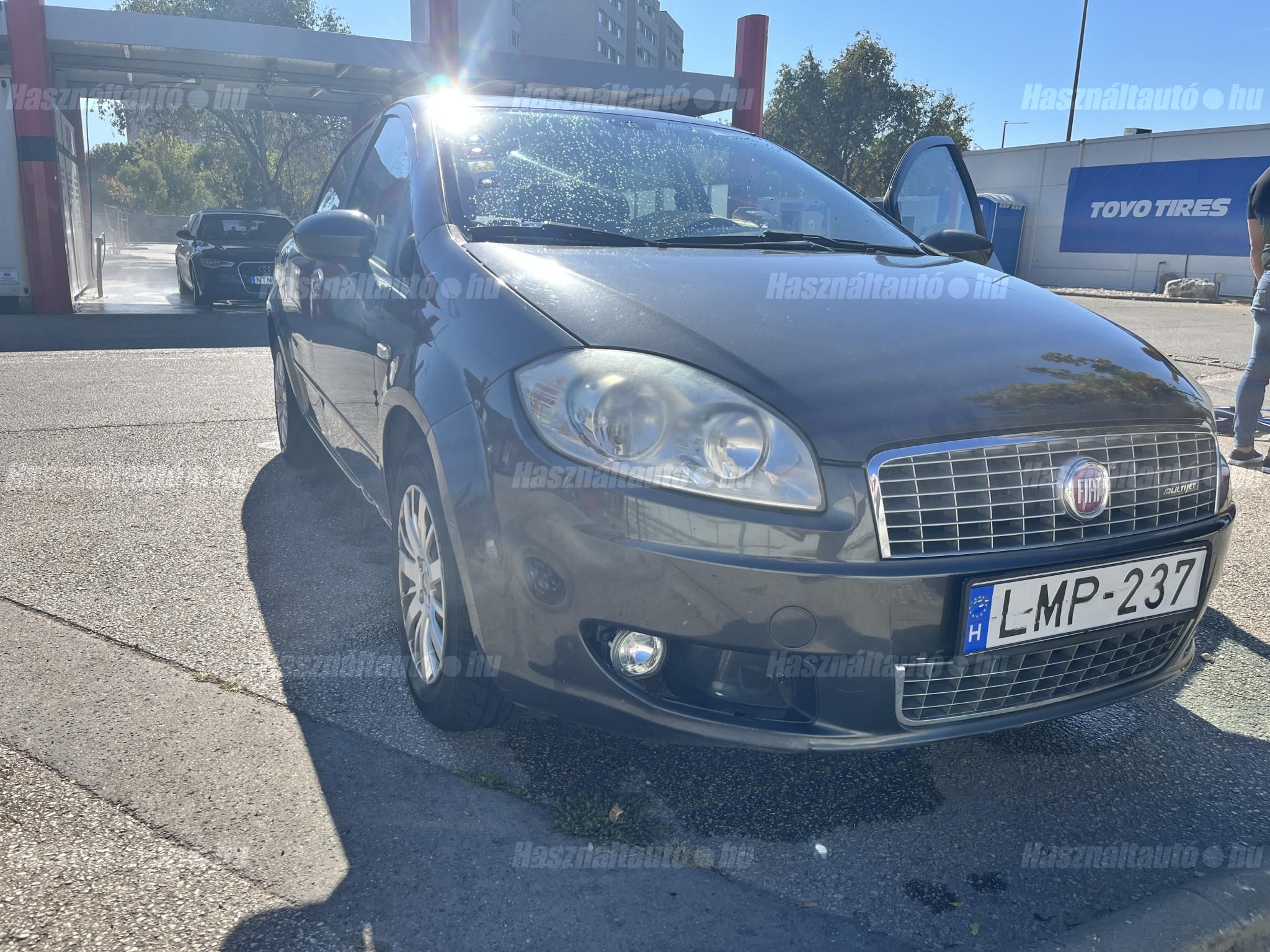 FIAT LINEA 2010/9 - 1
