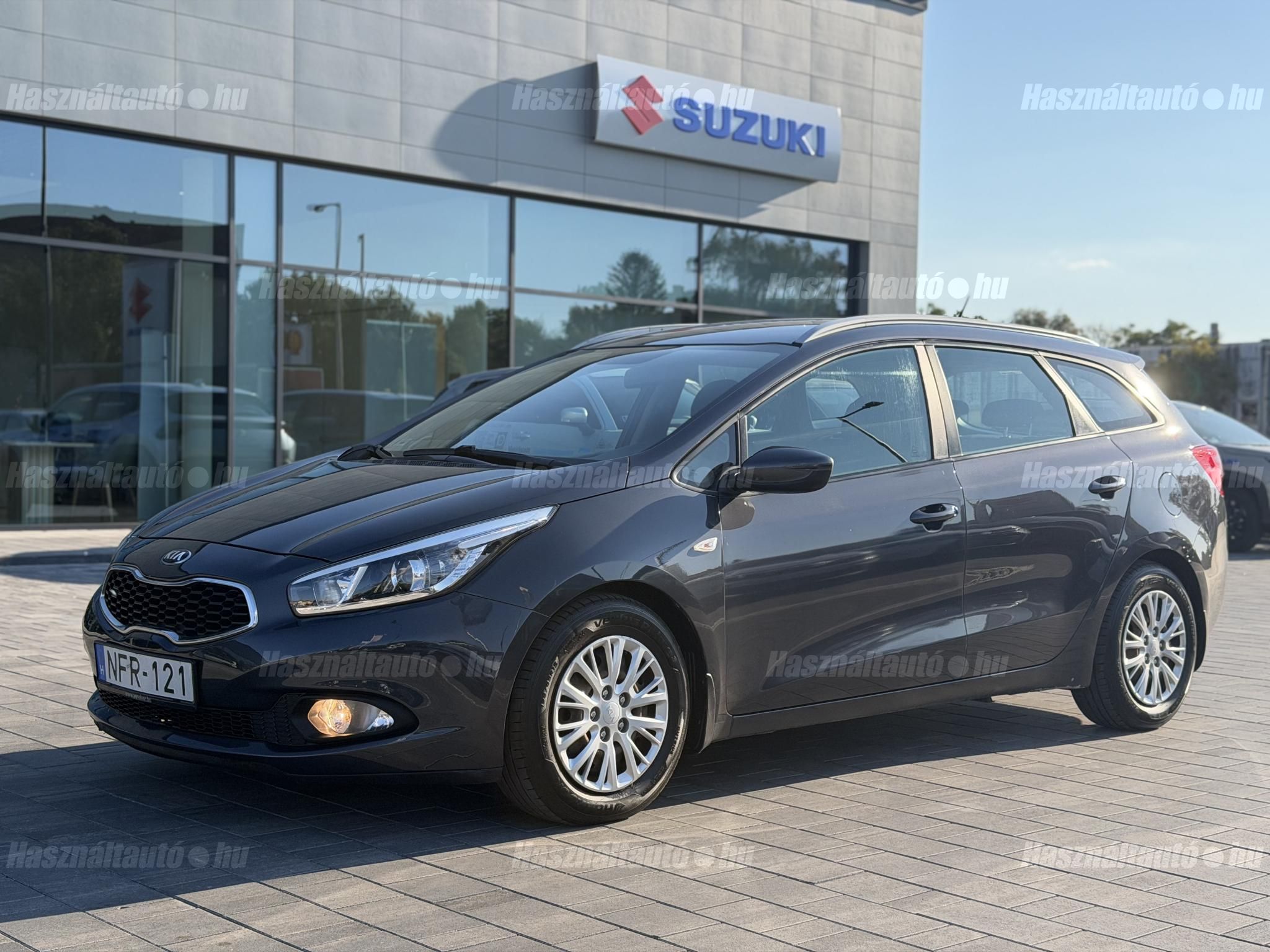 KIA CEE'D 2015/7 - 1