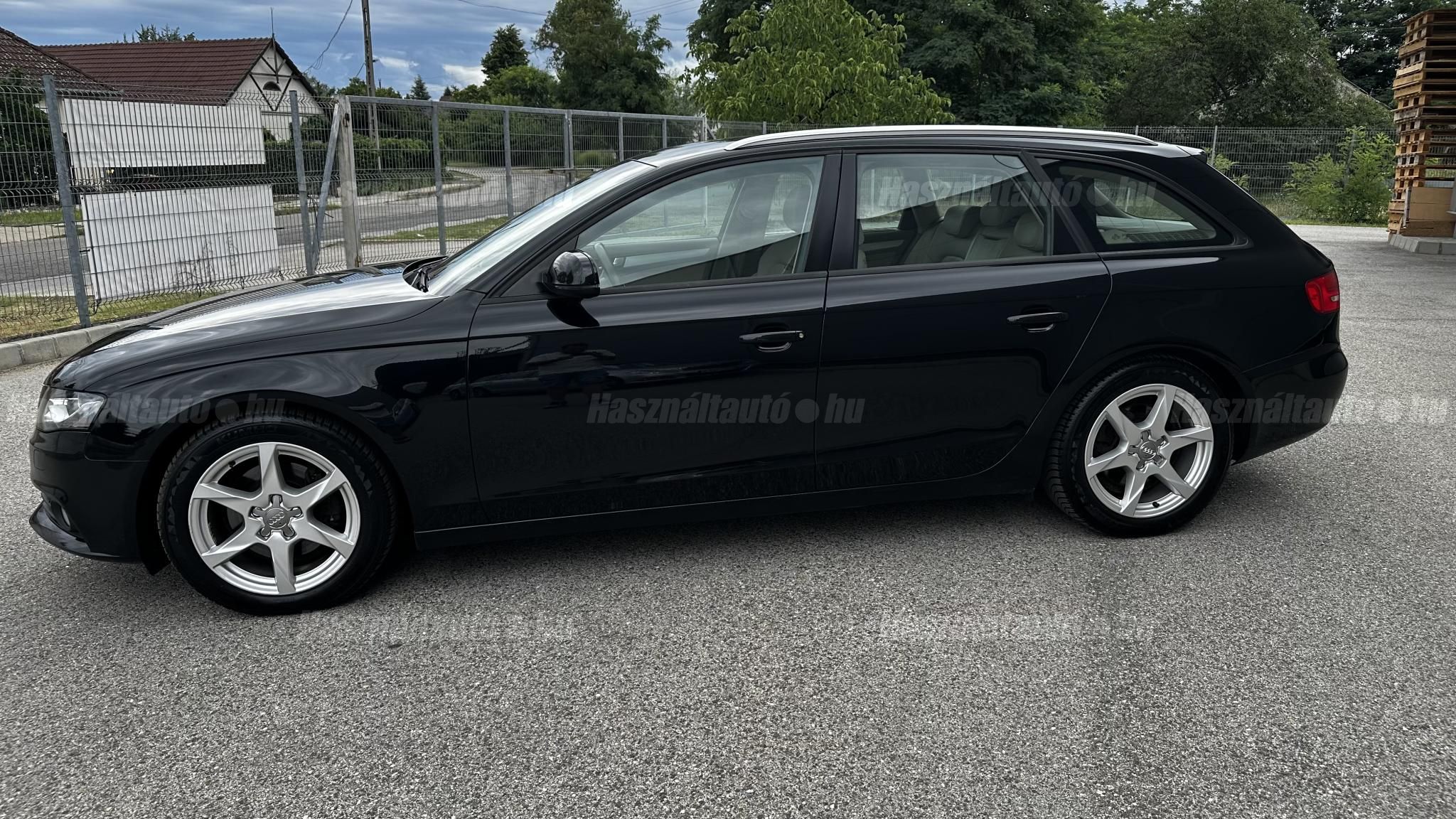AUDI A4 2009/9 - 1