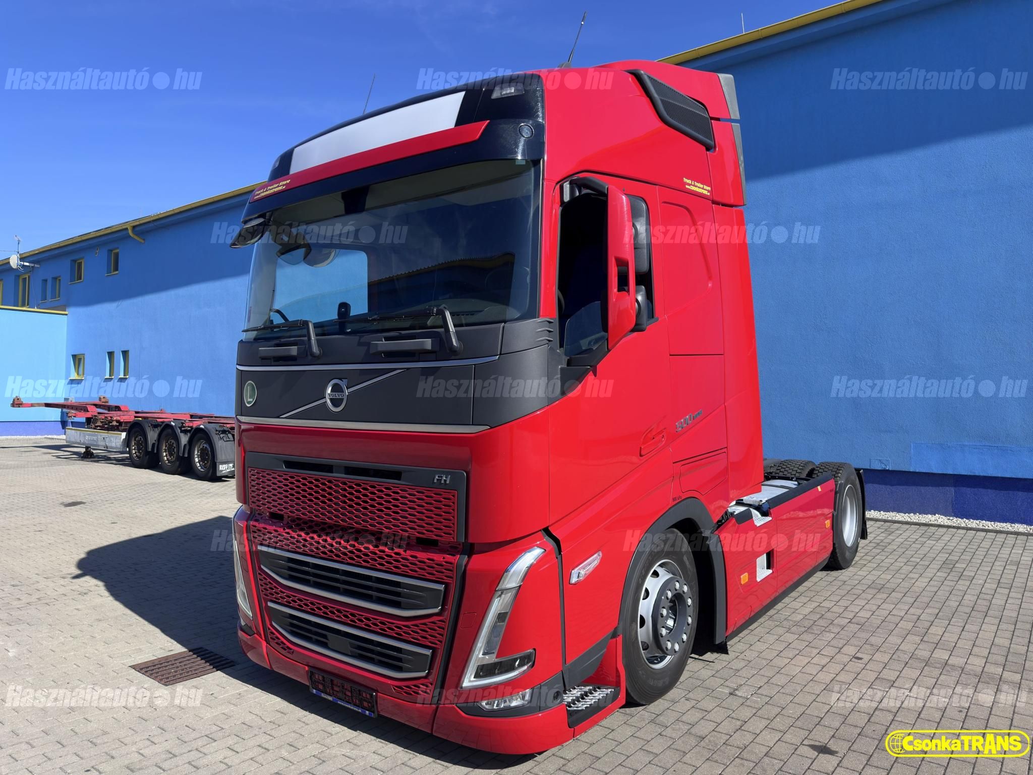 VOLVO 2022/8 - 1