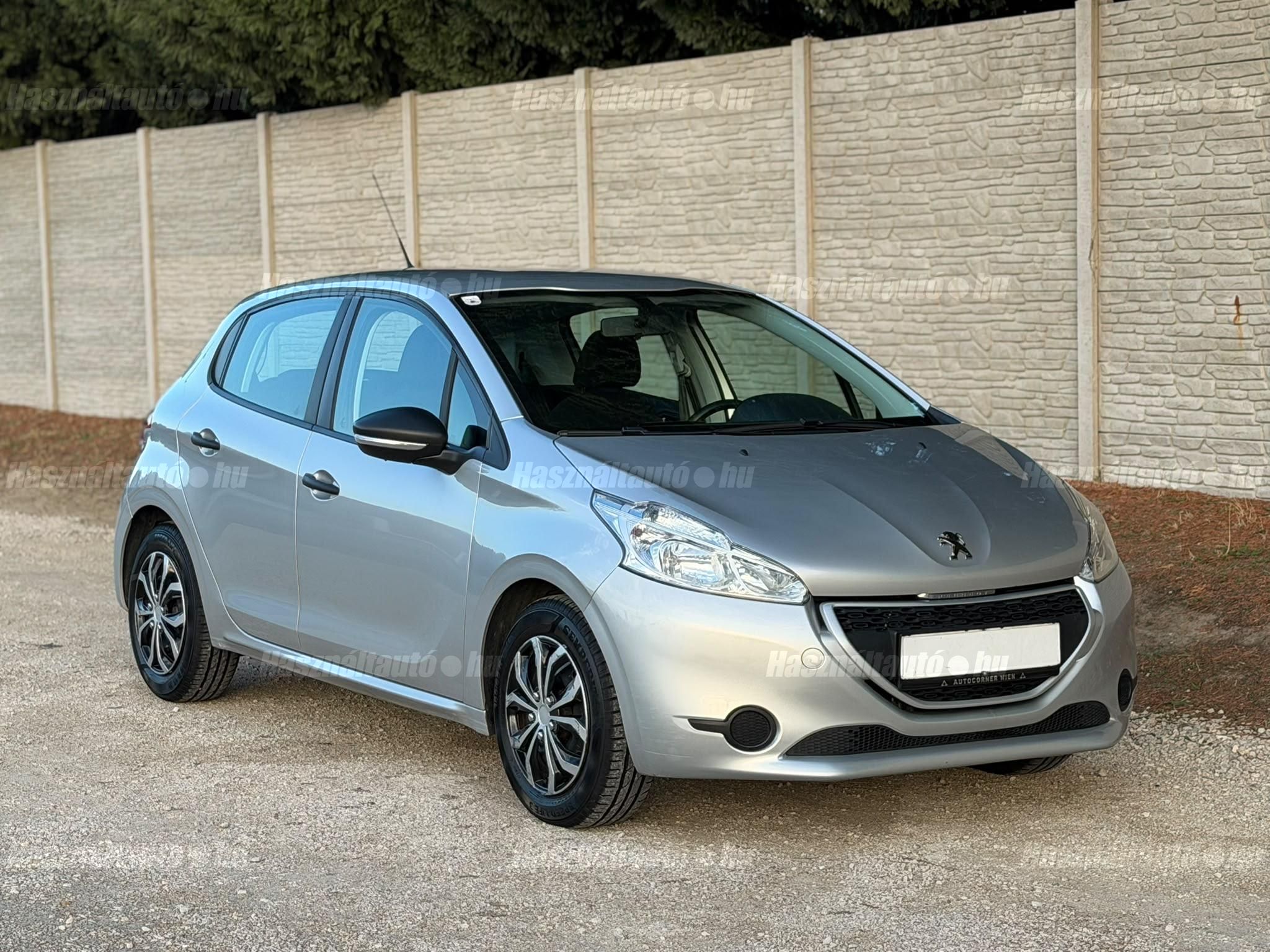 PEUGEOT 208 2013/12 - 1