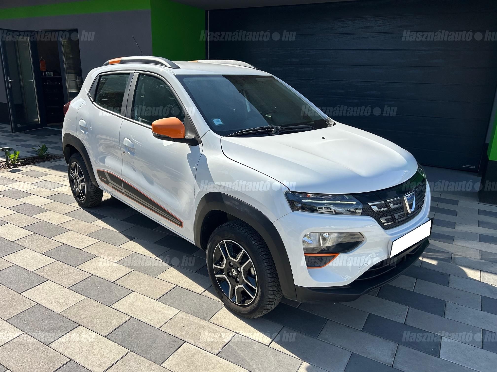 DACIA SPRING 2021/11 - 1